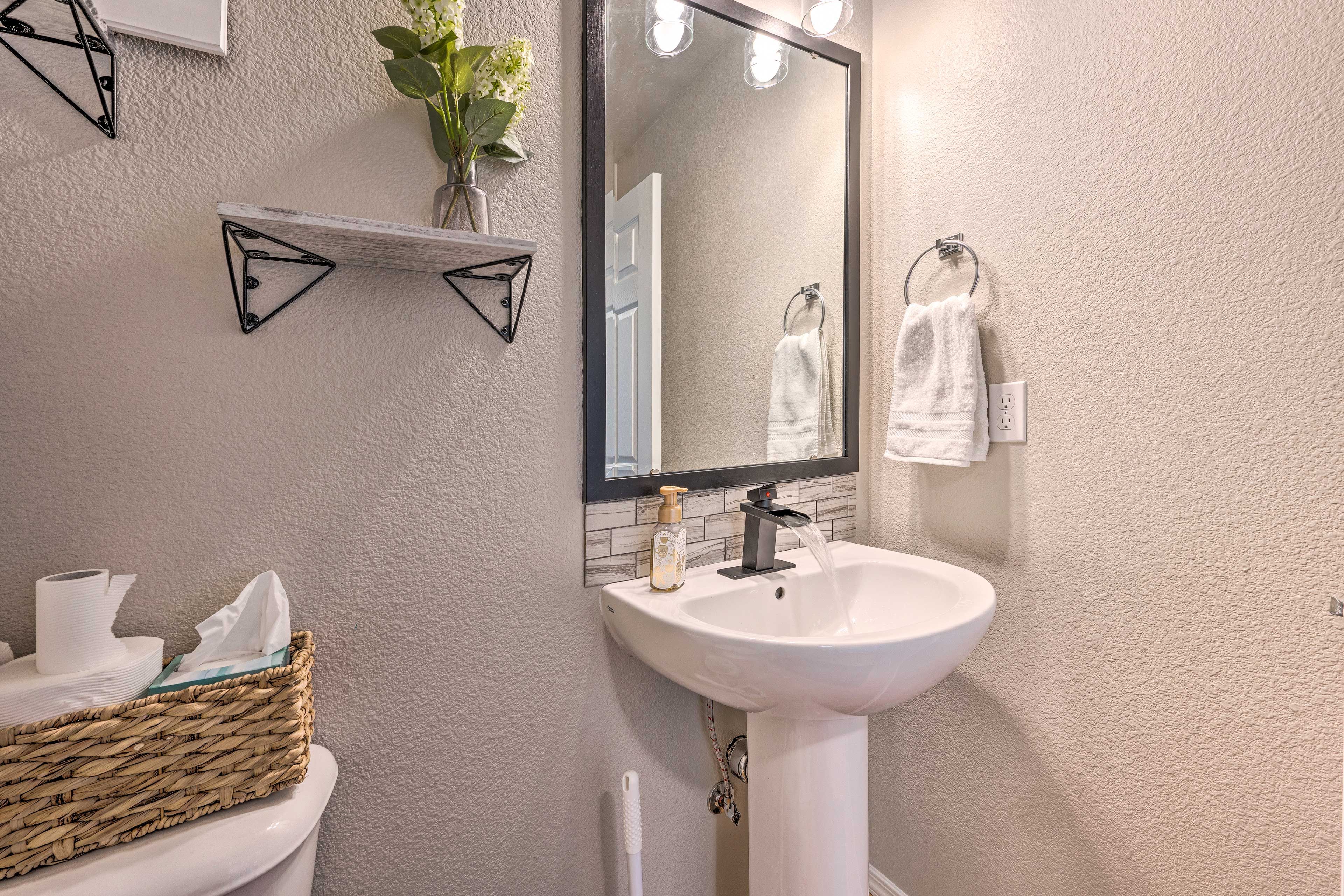 Half Bathroom | 1st Floor