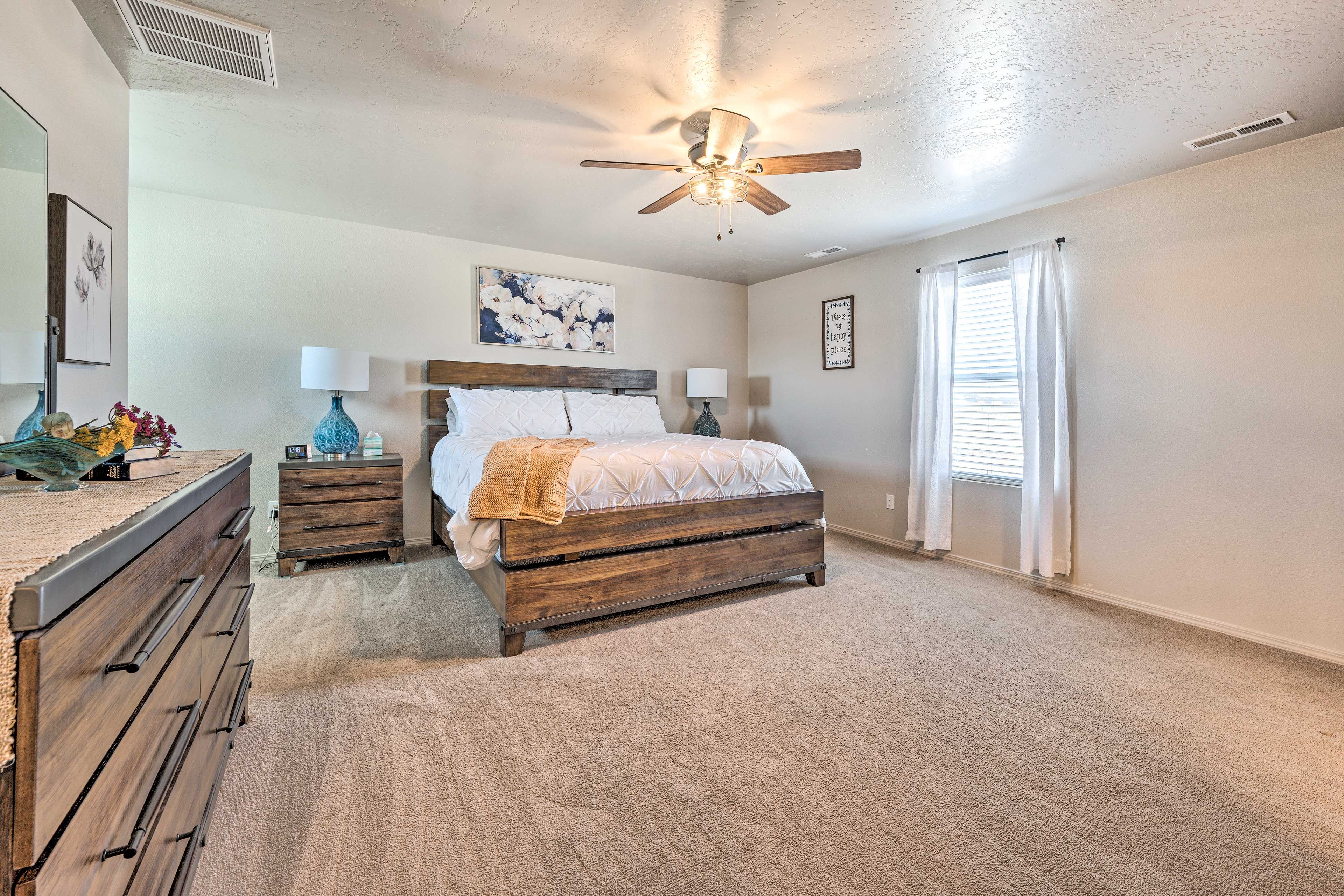 Bedroom 1 | 2nd Floor | King Bed | Linens Provided | Smart TV