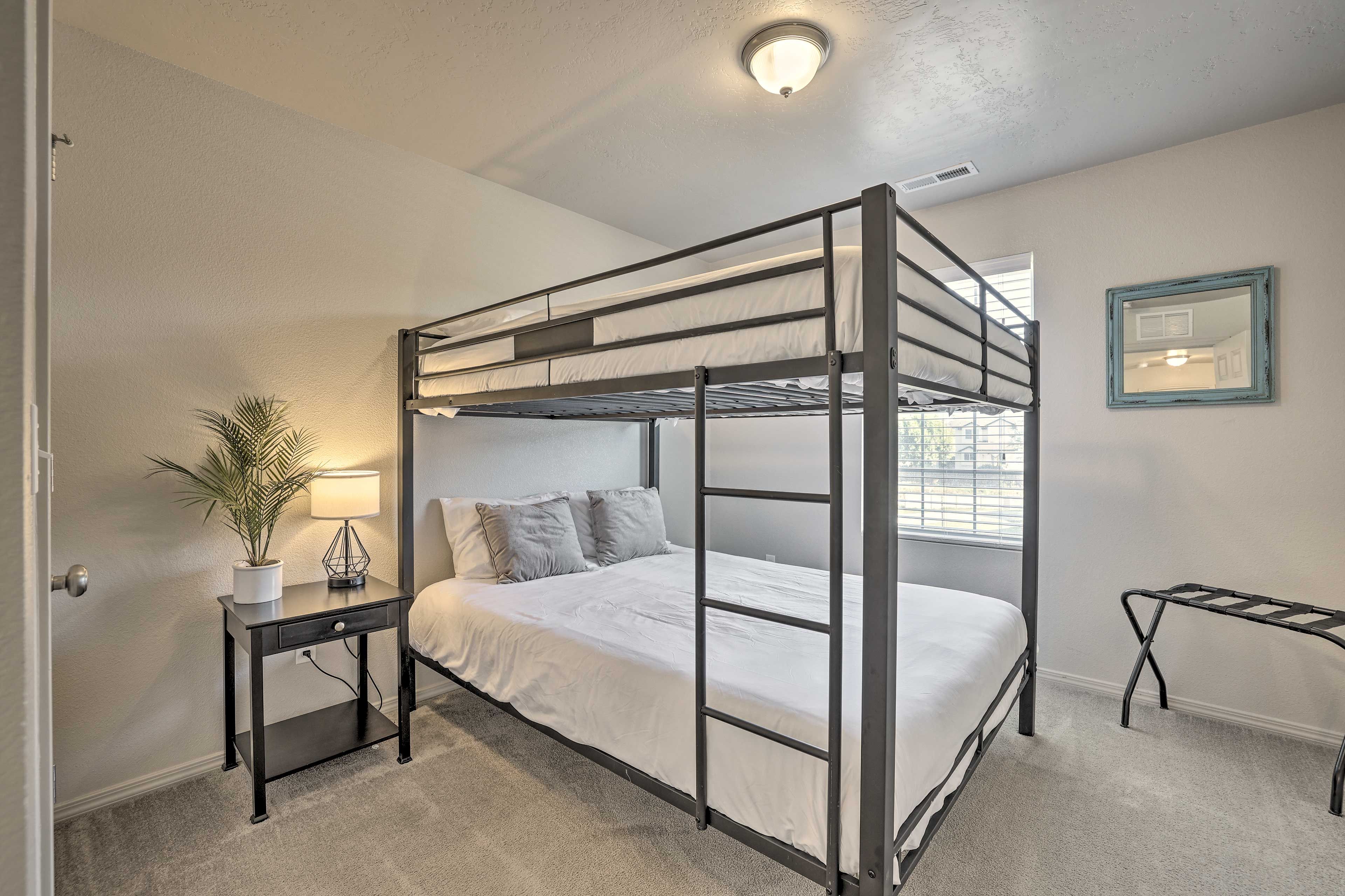 Bedroom 2 | 2nd Floor | Queen Bunk Bed