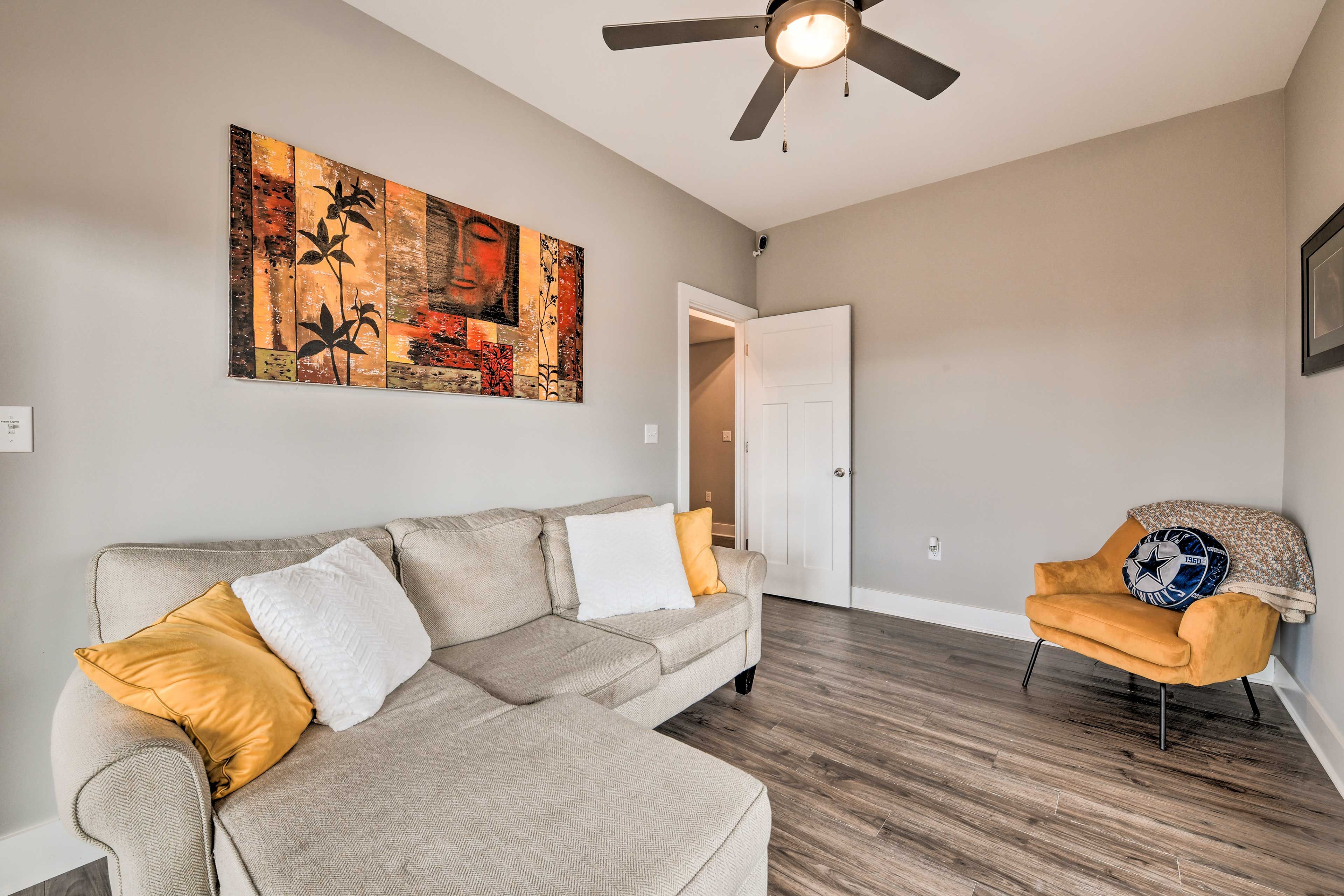 Sunroom | Lower Level
