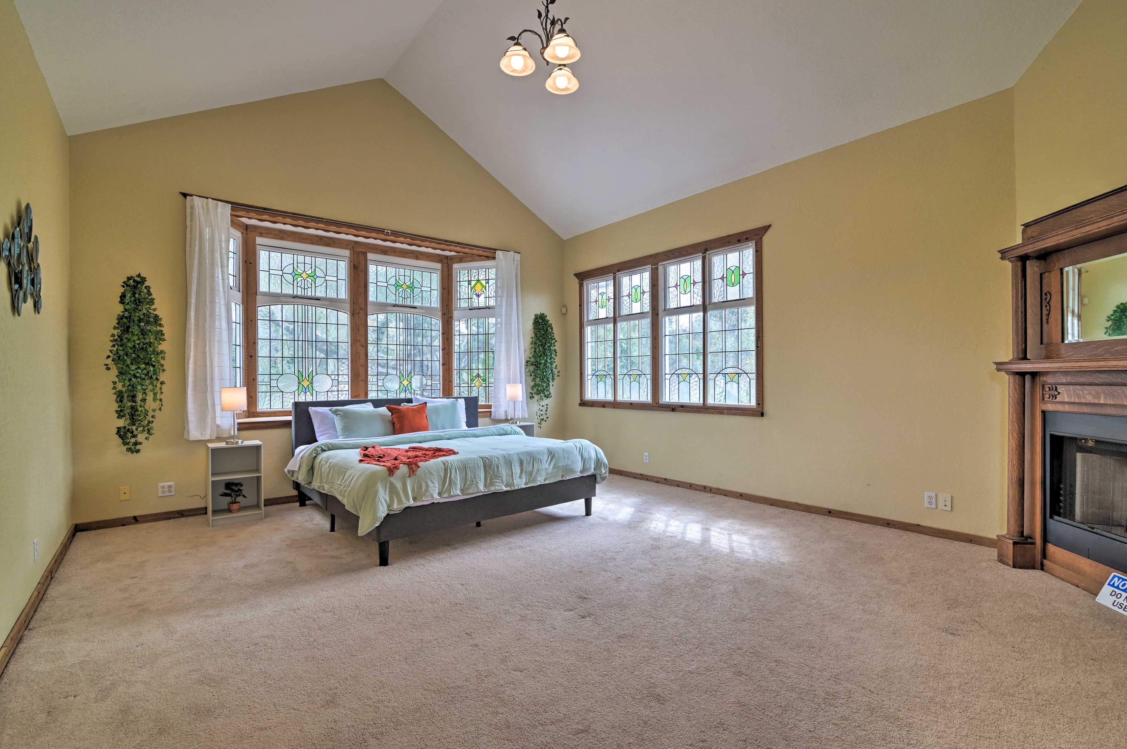 Bedroom 1 | King Bed | Linens Provided | 2nd Level