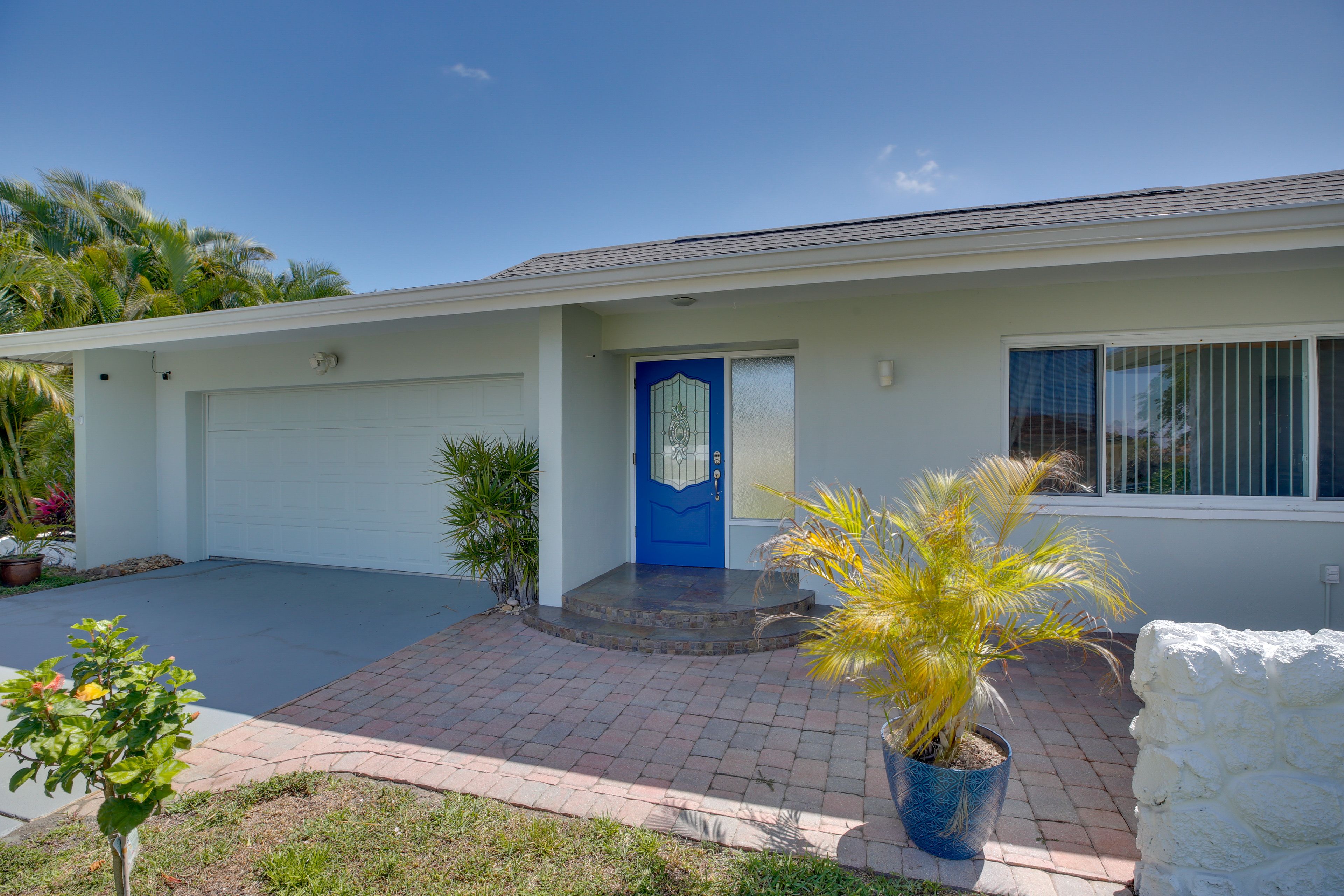 Property Exterior | Keyless Entry