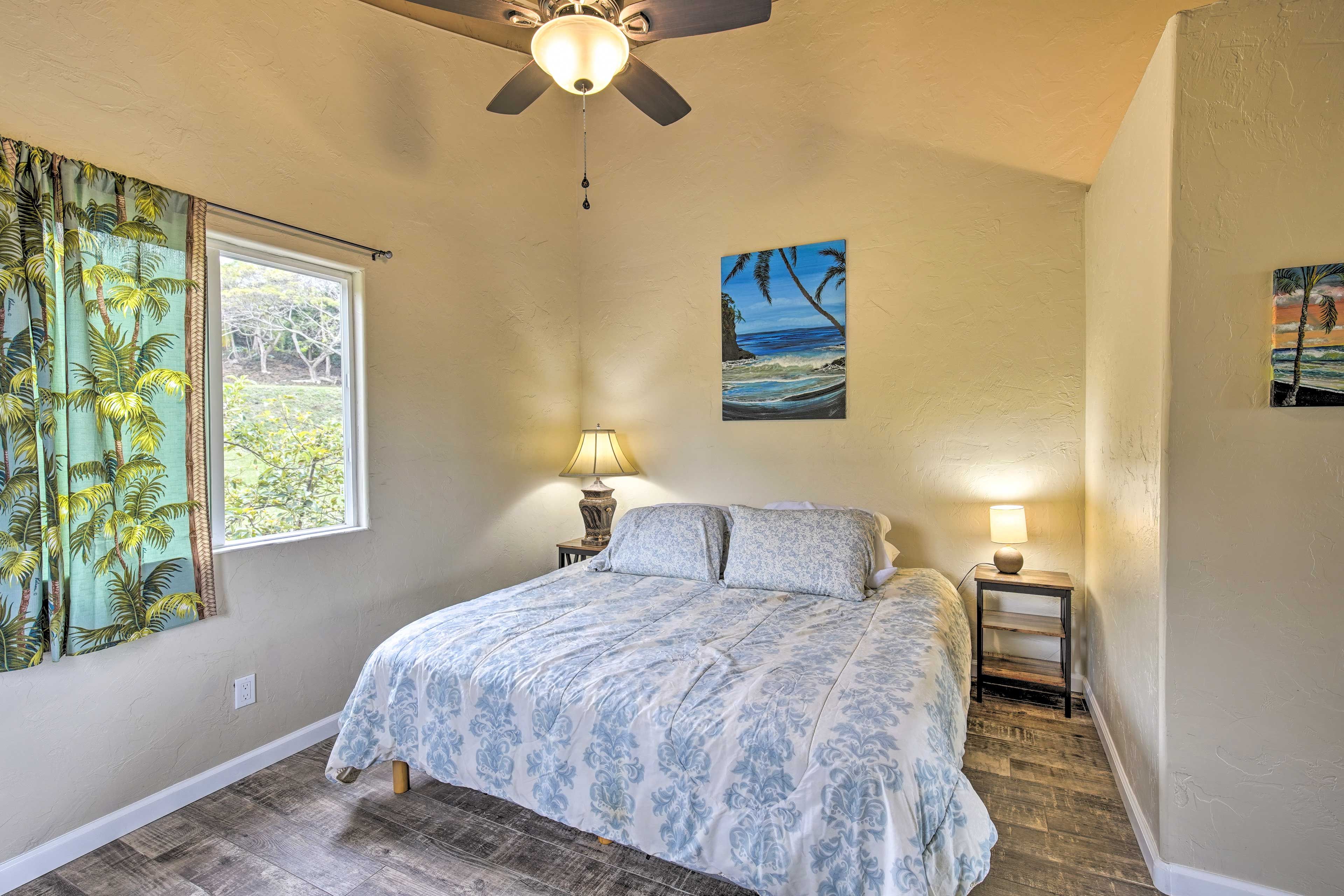 Bedroom | California King Bed | Linens Provided | En-Suite Bathroom