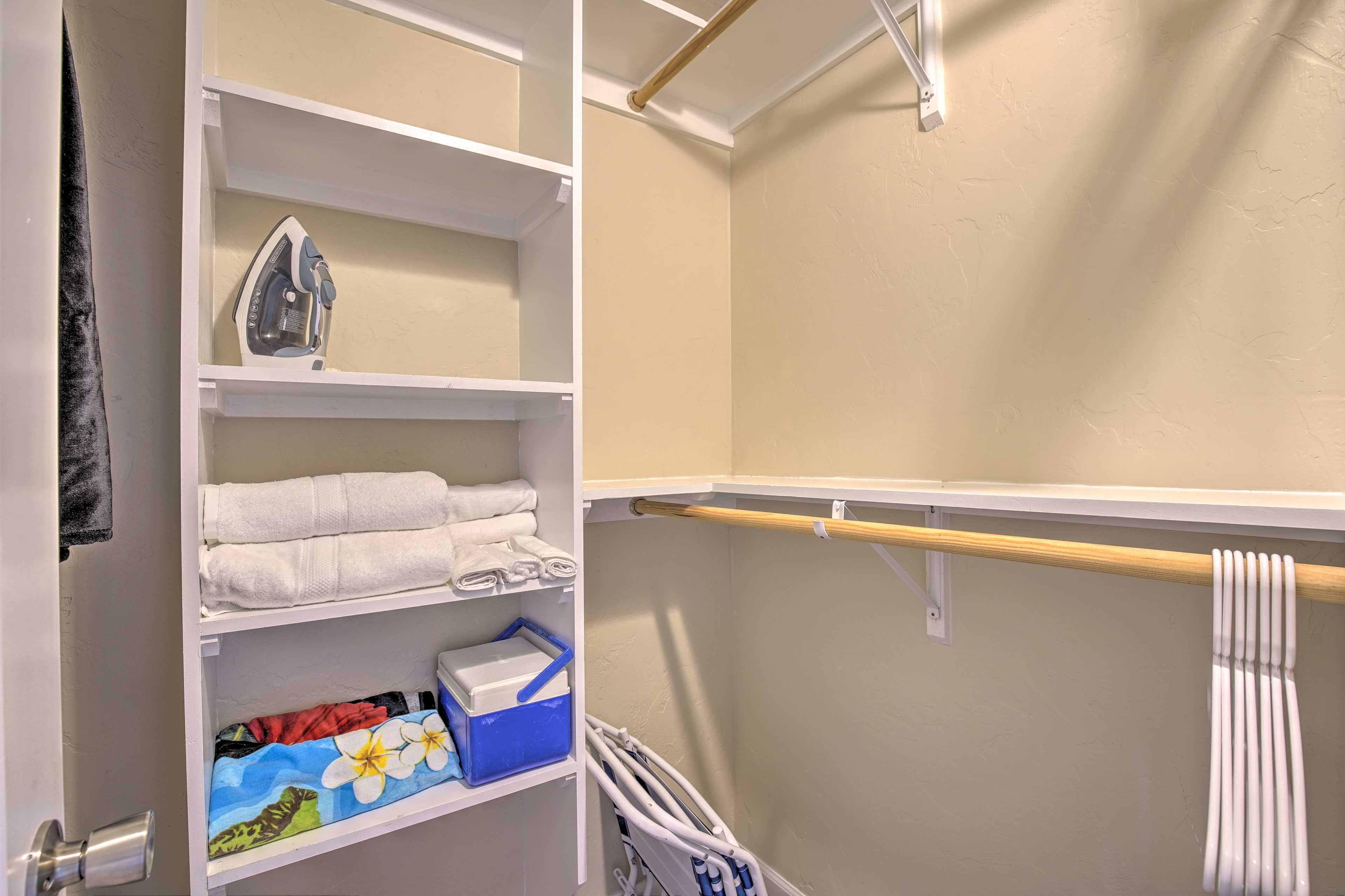 Walk-In Closet | Beach Towels | Beach Chair