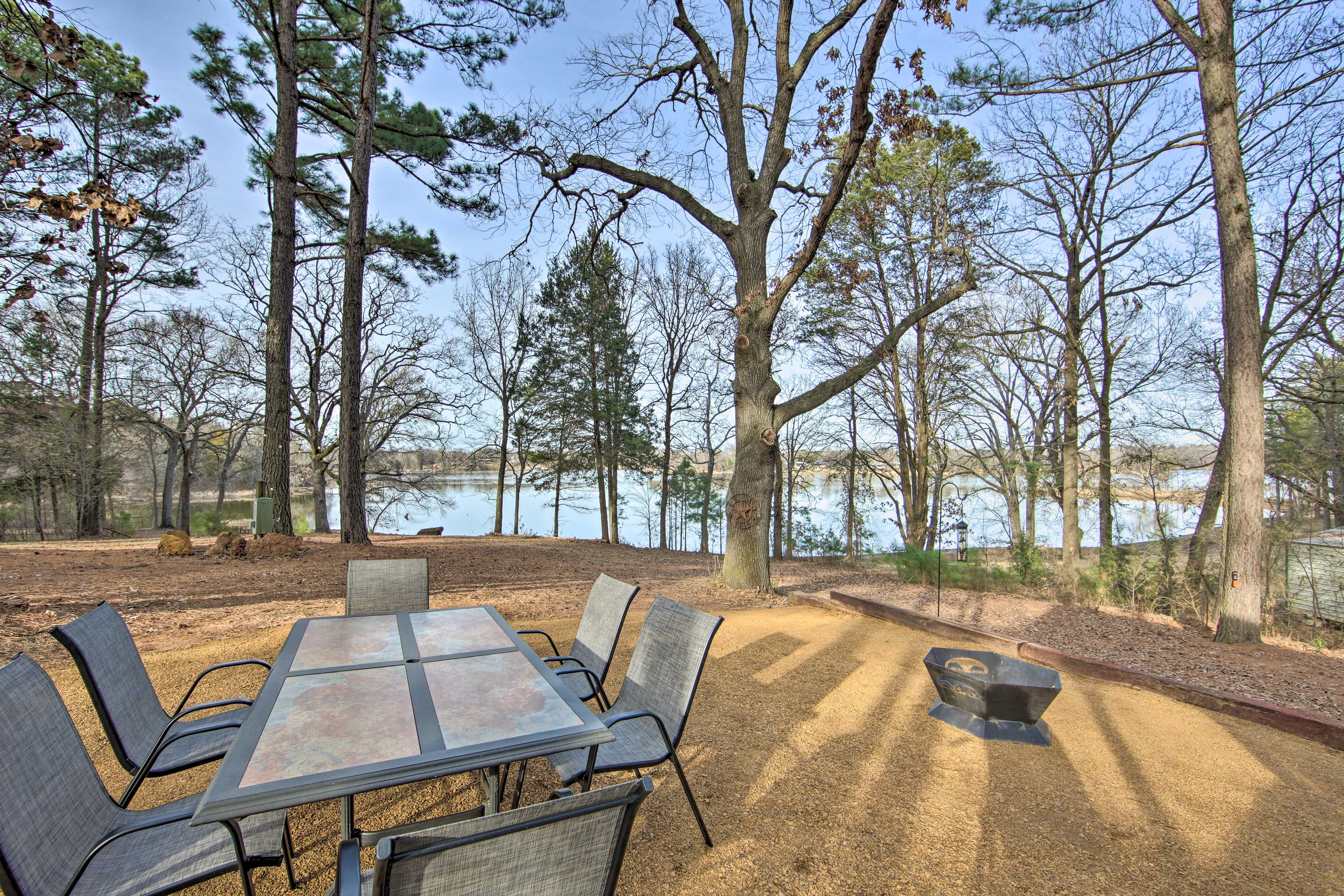 Exterior Space | Horseshoes & Cornhole