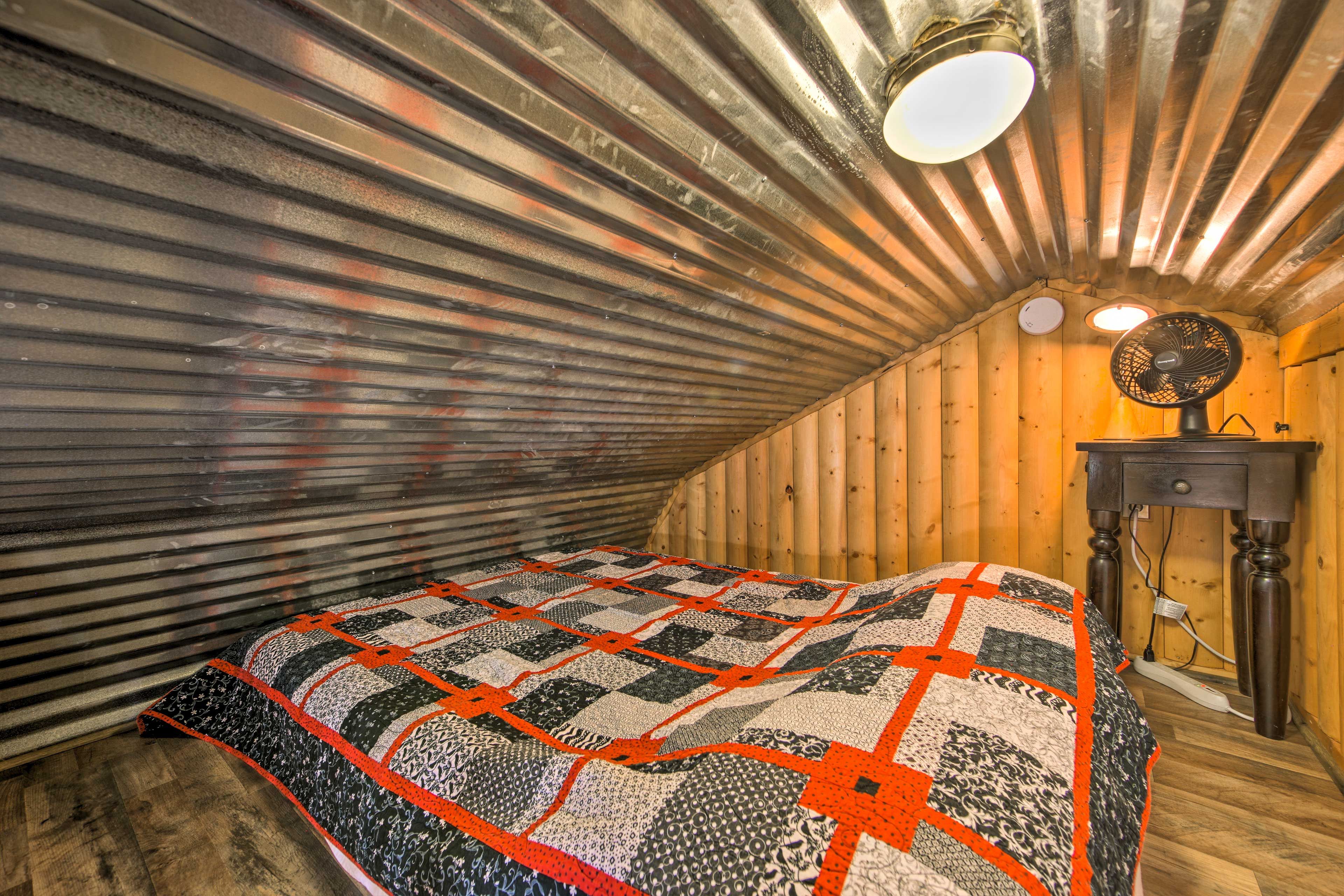 Additional Sleeping Loft | Queen Floor Mattress