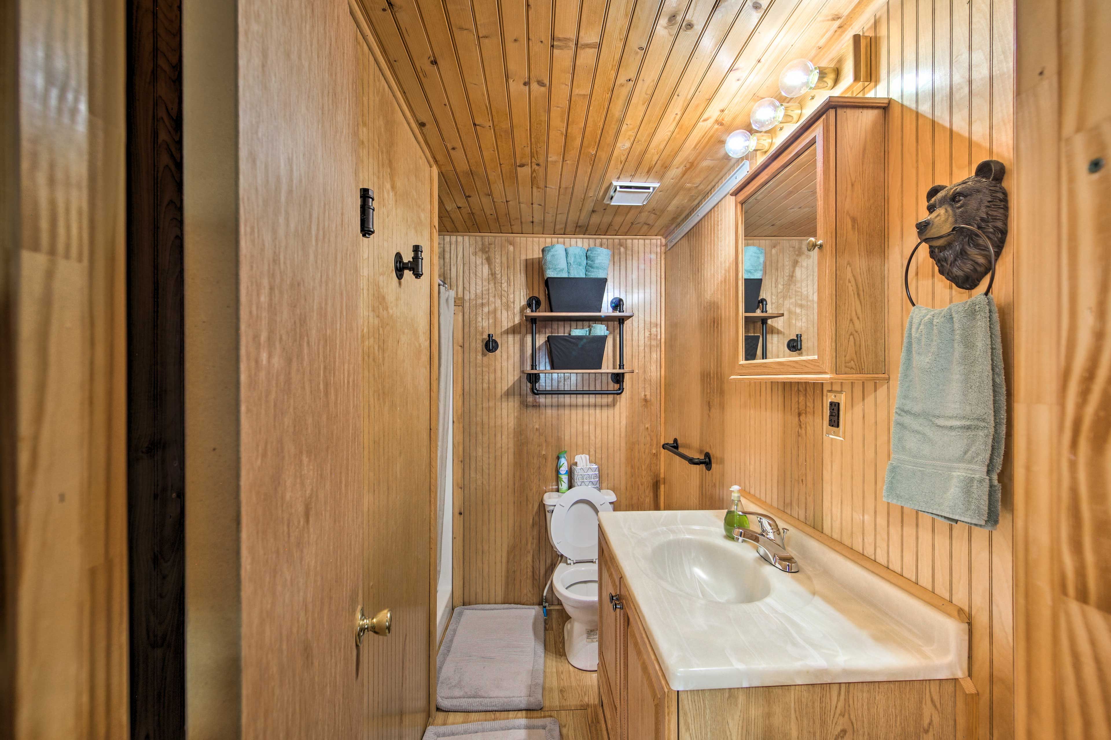 Bathroom | Towels Provided