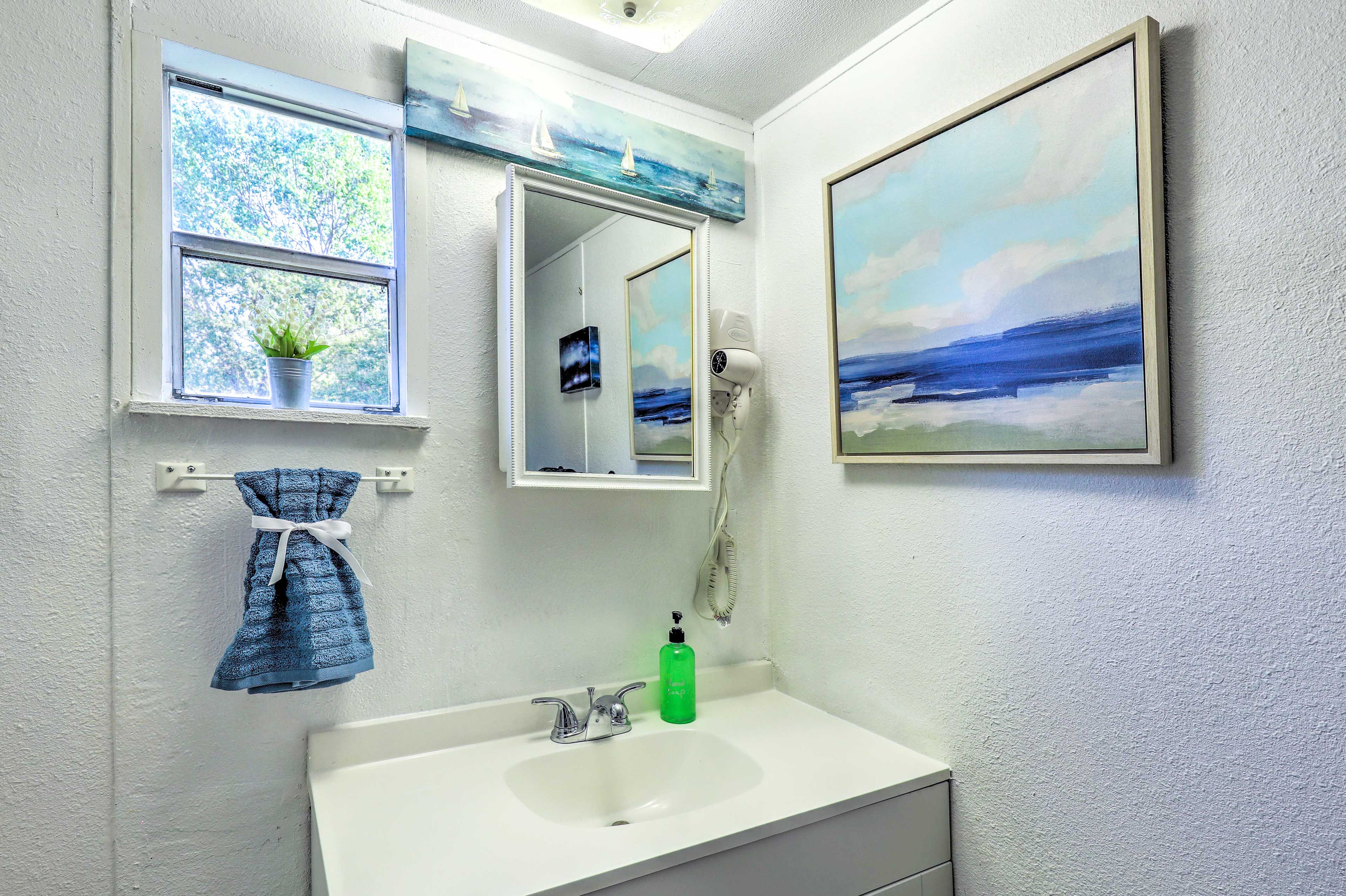 Full Bathroom