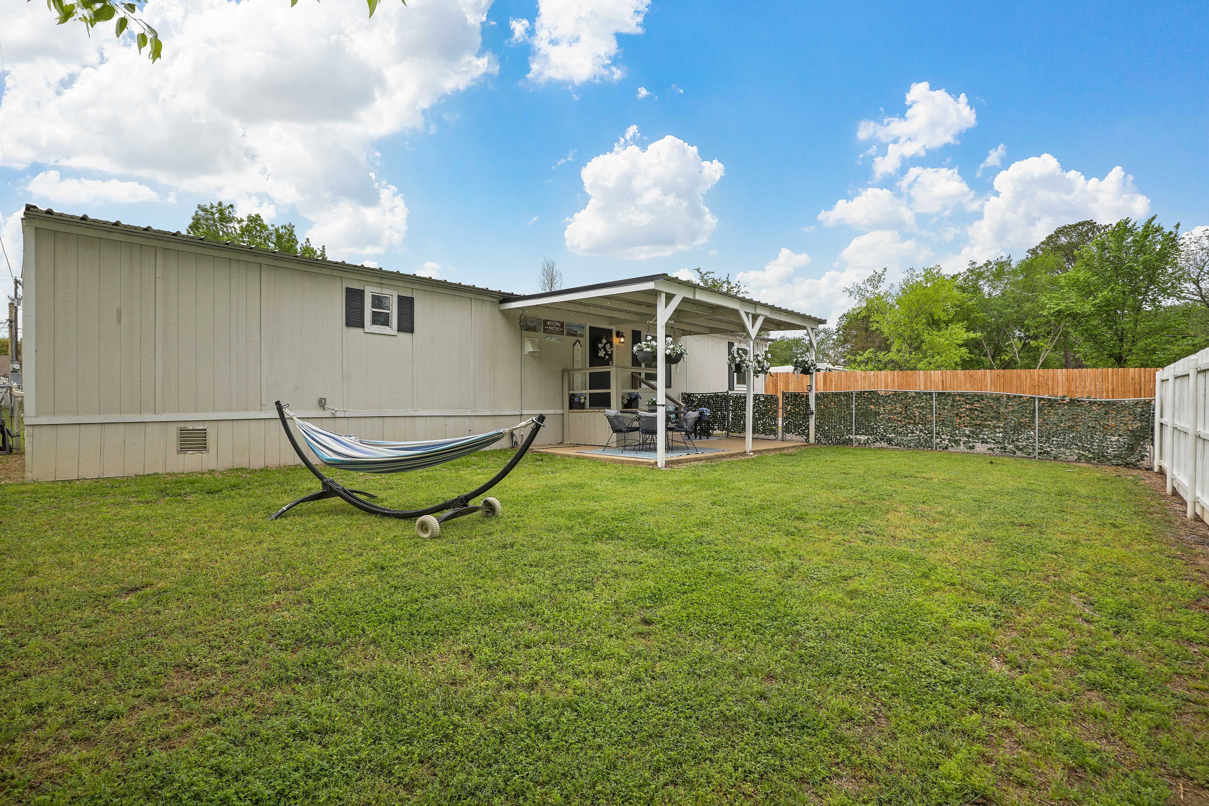 Backyard | Hammock