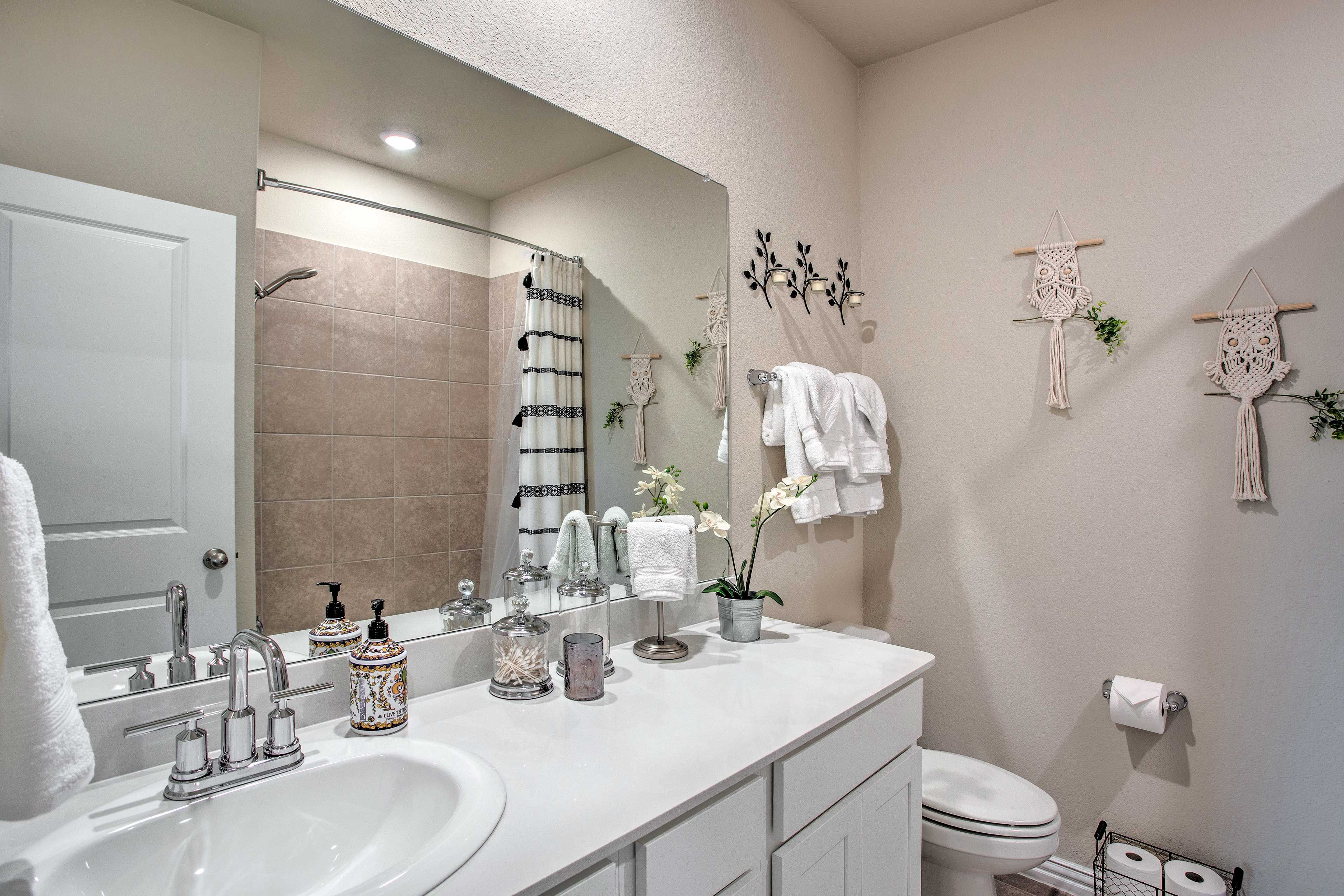 Full Bathroom