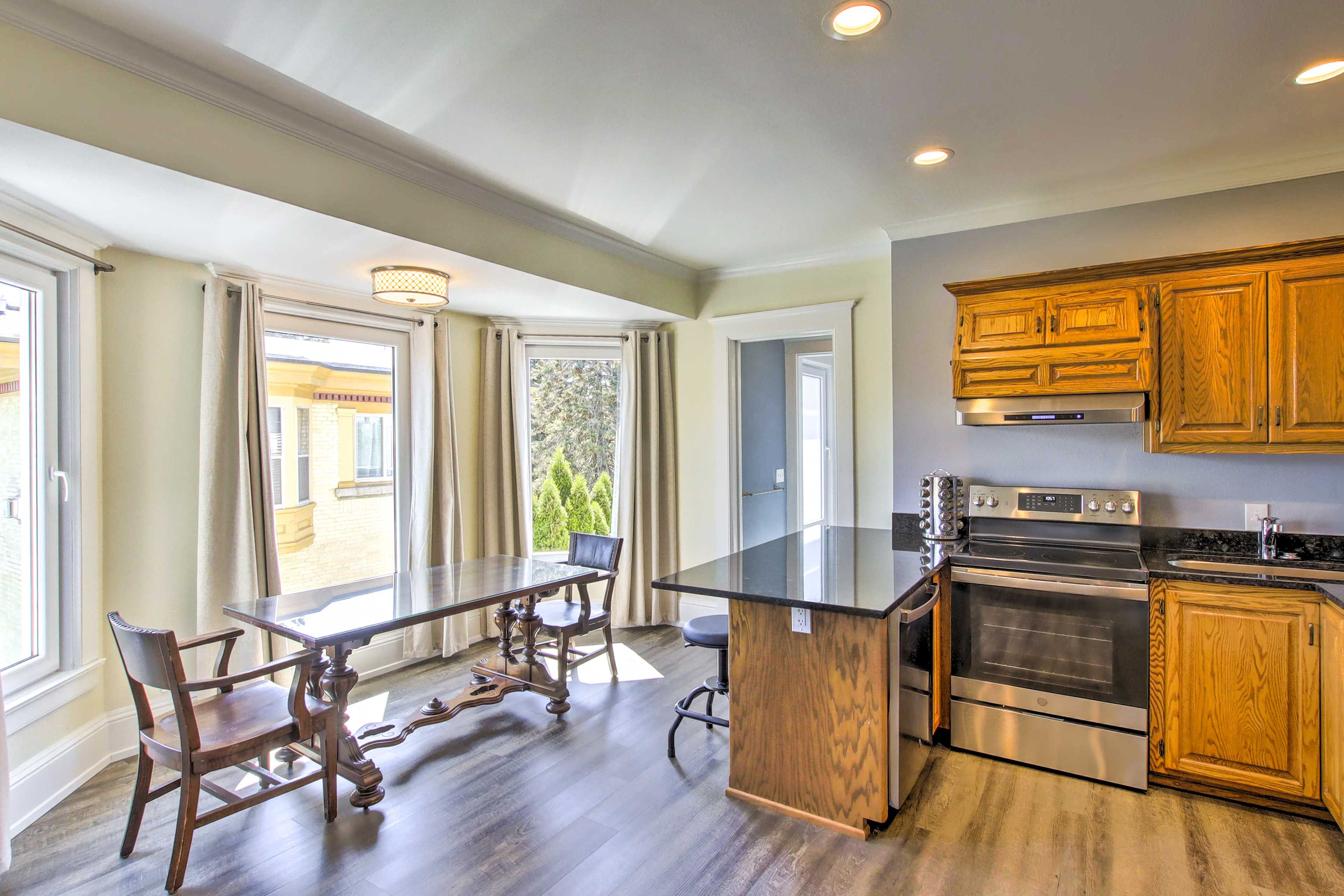 Kitchen | Microwave | Toaster | Coffee Maker | Ice Maker | Water Filter