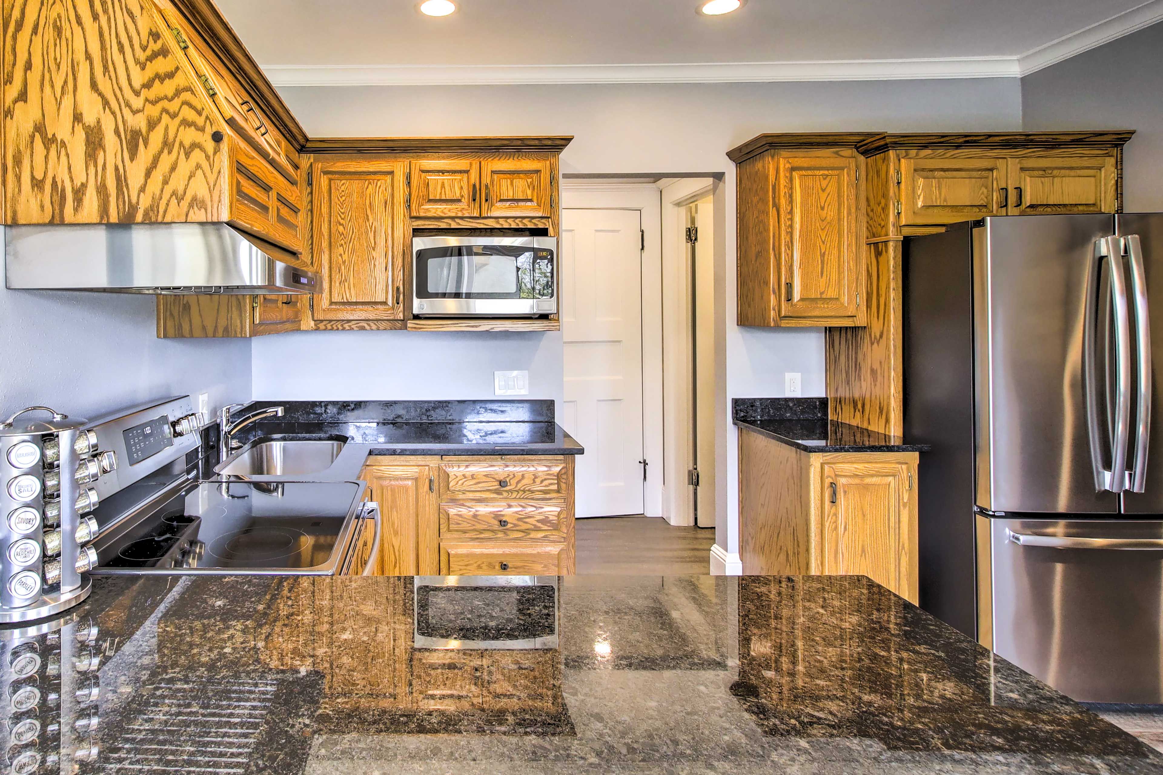 Kitchen | Spices | Trash Bags | Paper Towels