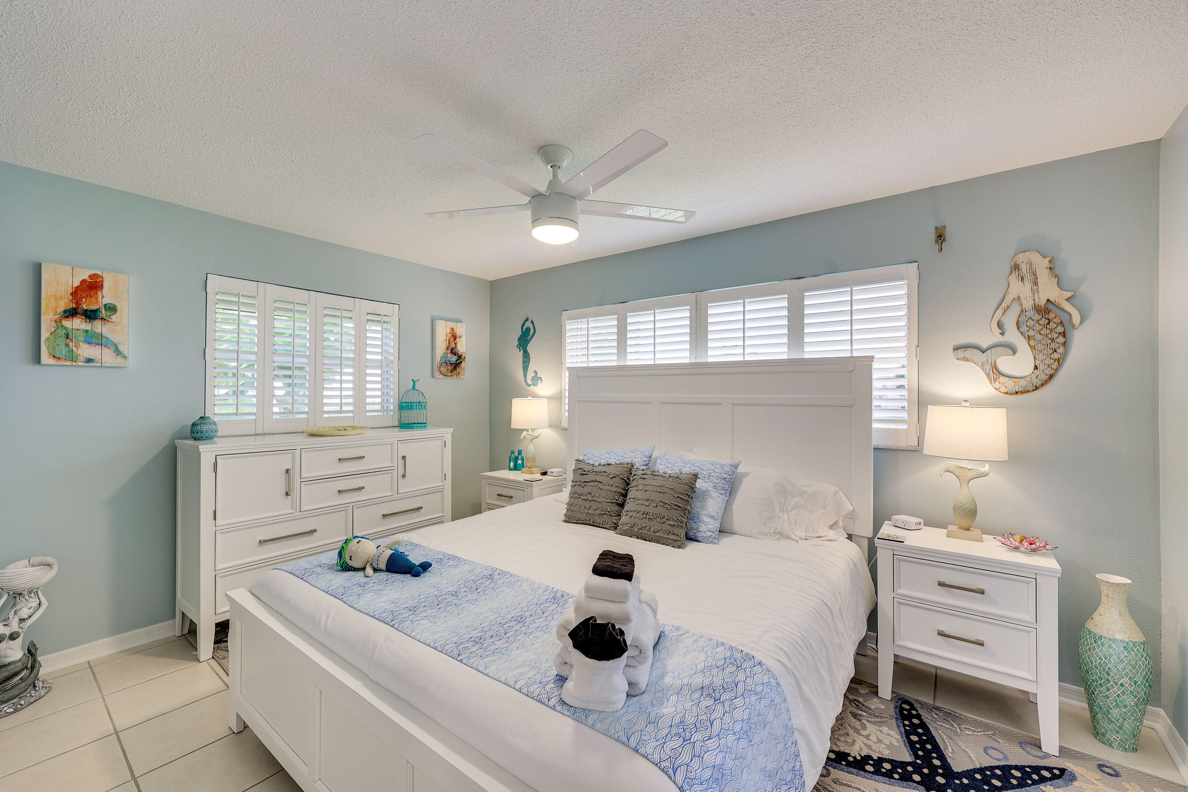 Bedroom 3 | King Bed