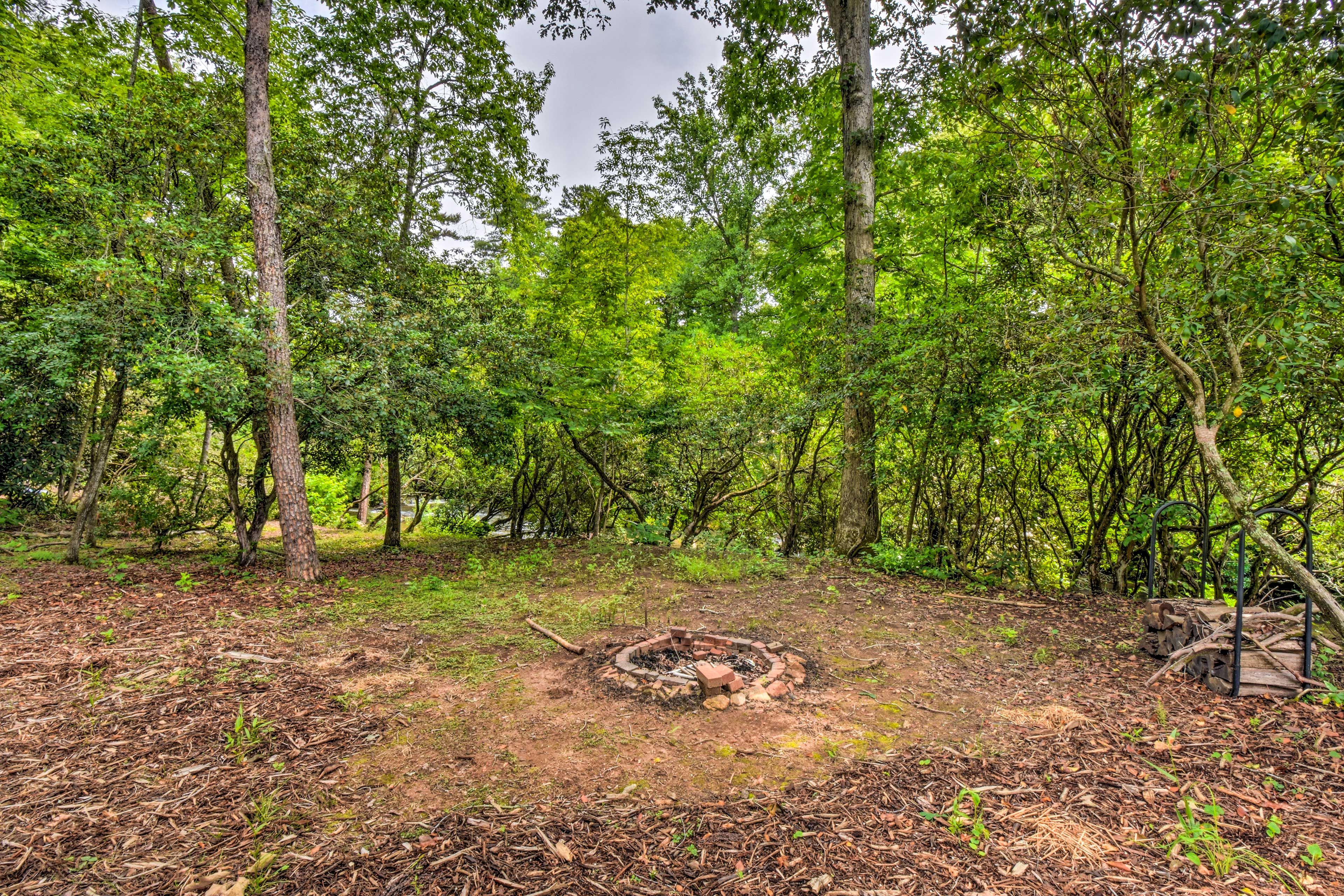 Chauga River & Hiking Trail Access On-Site | Fire Pit