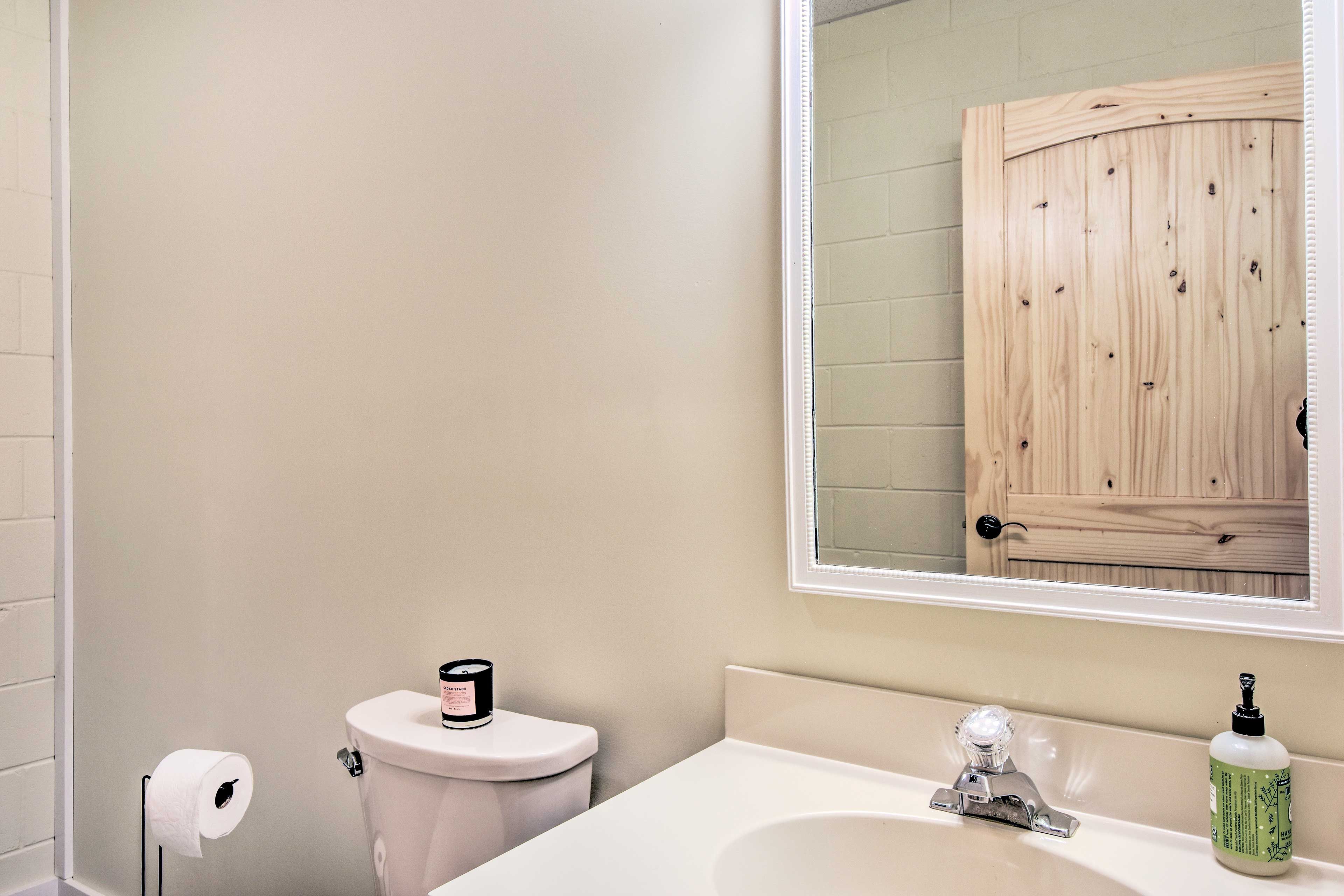 Half Bathroom | 1st Floor
