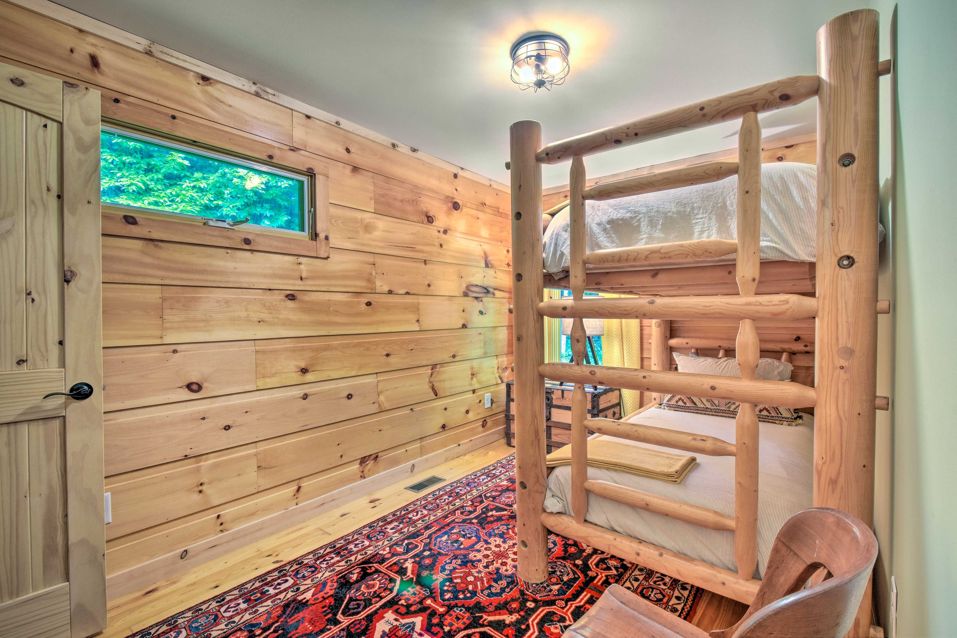 Bedroom 3 | Twin Bunk Bed | 2nd Floor