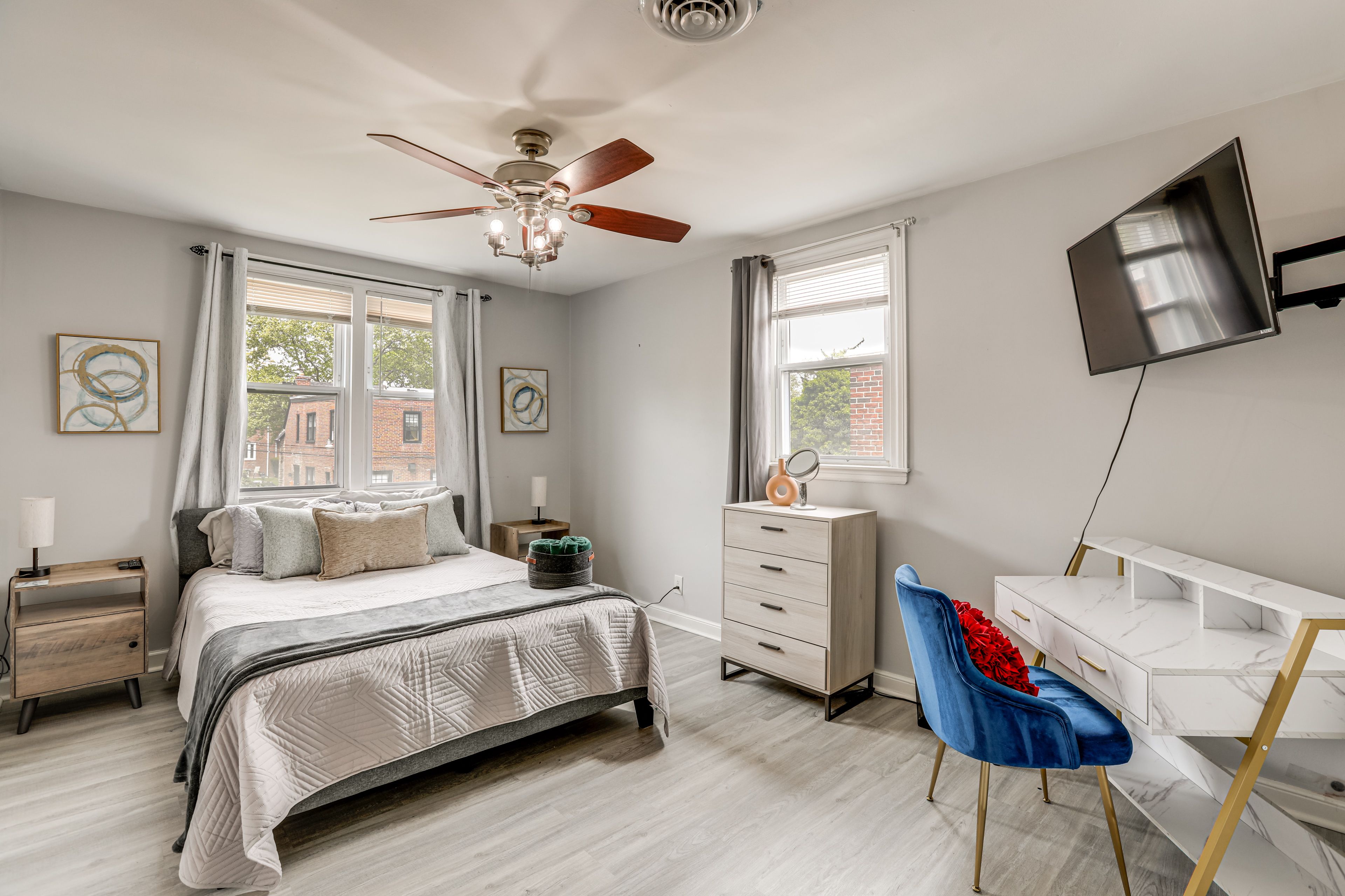 Bedroom 2 | 2nd Floor | Queen Bed