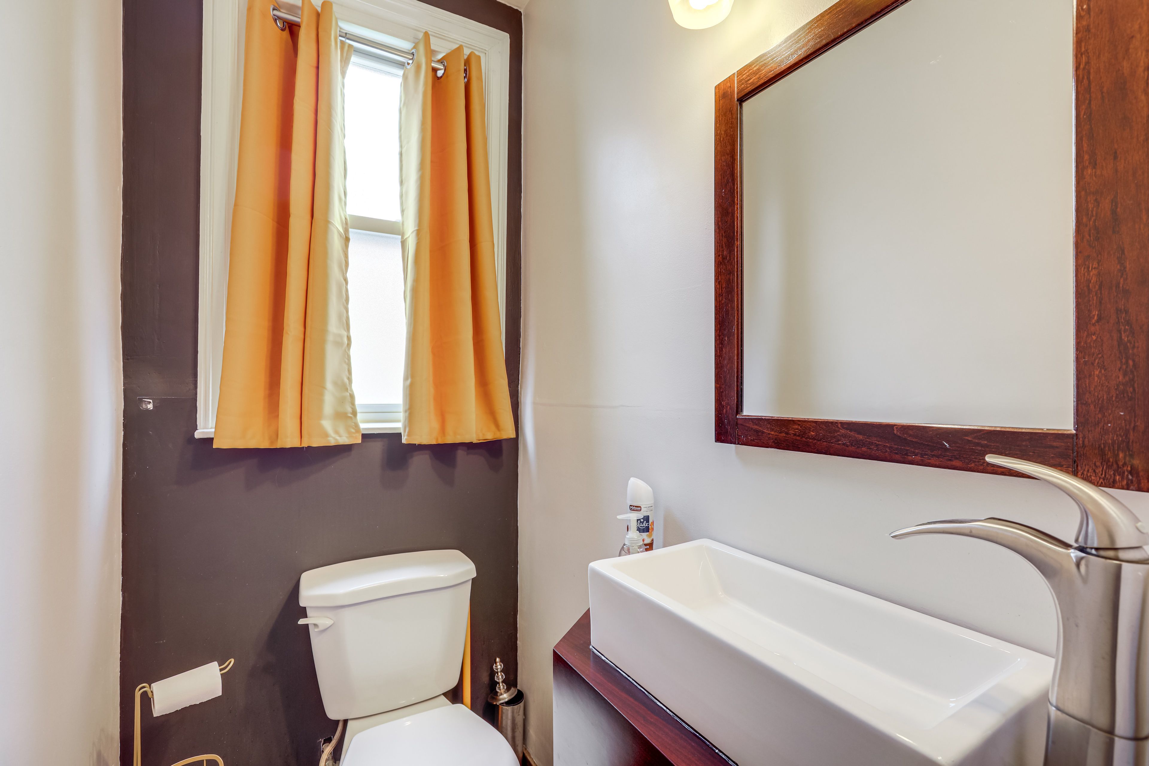 Half Bathroom | 1st Floor