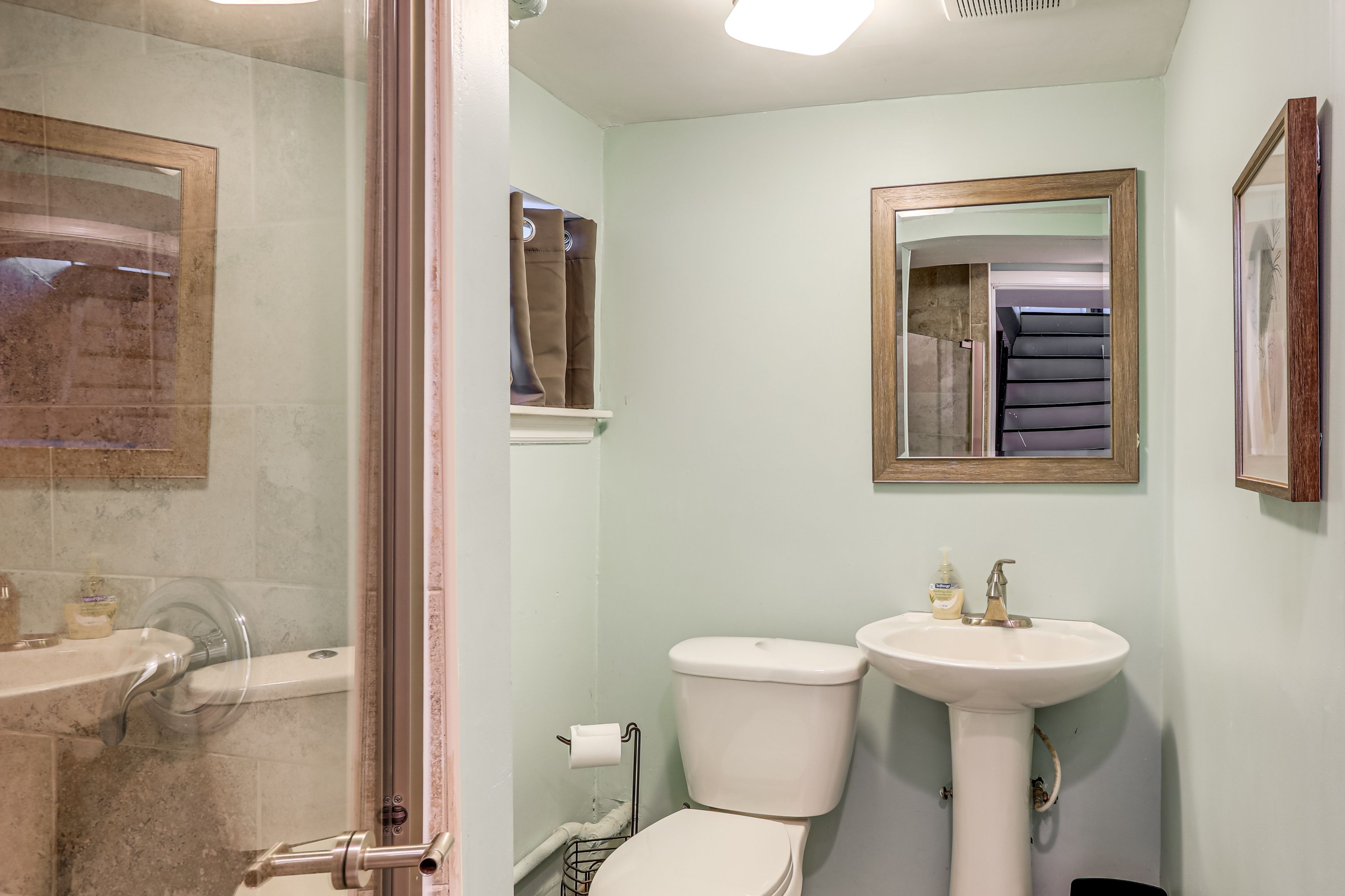 Full Bathroom | Basement