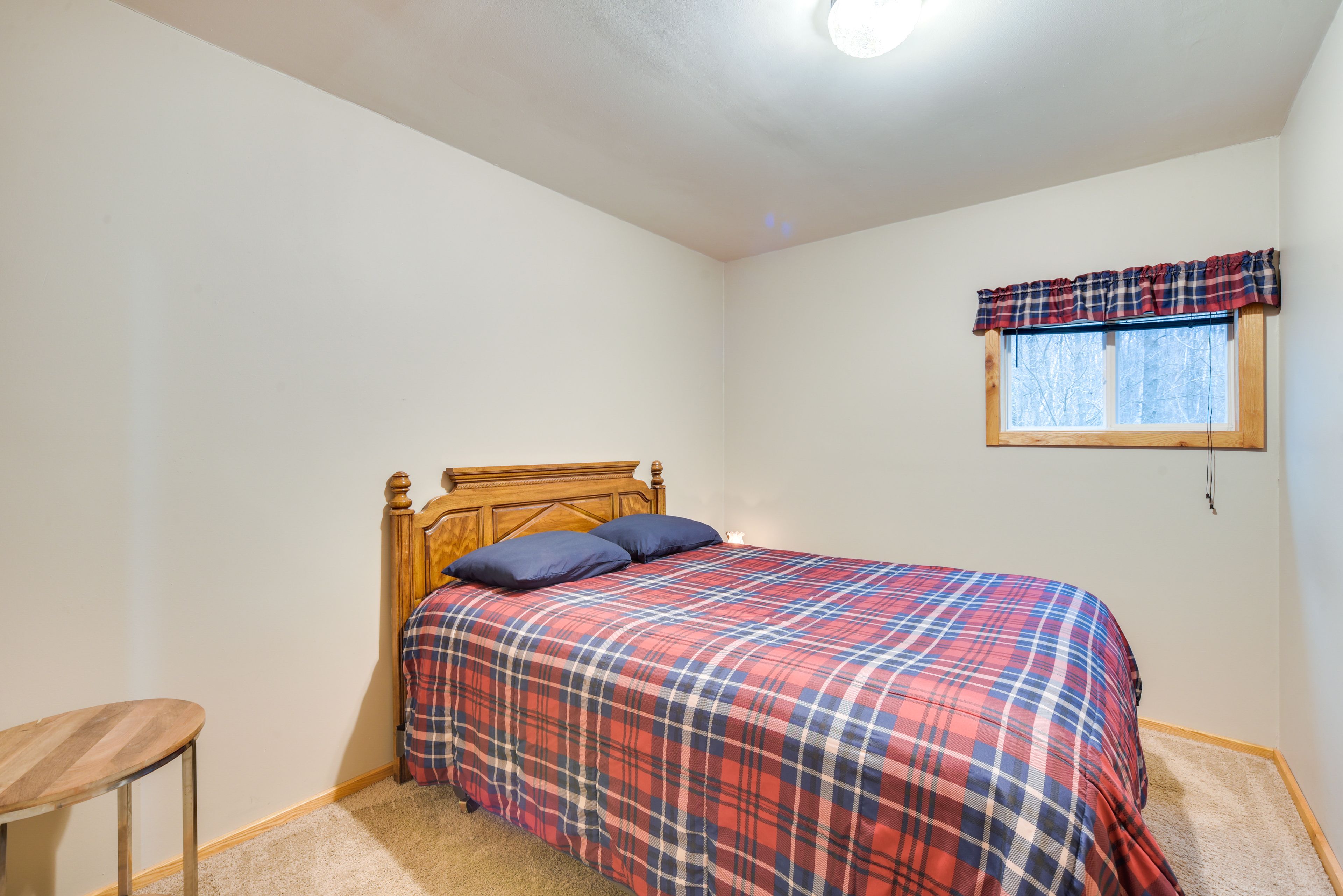 Bedroom 2 | Main Level | Queen Bed