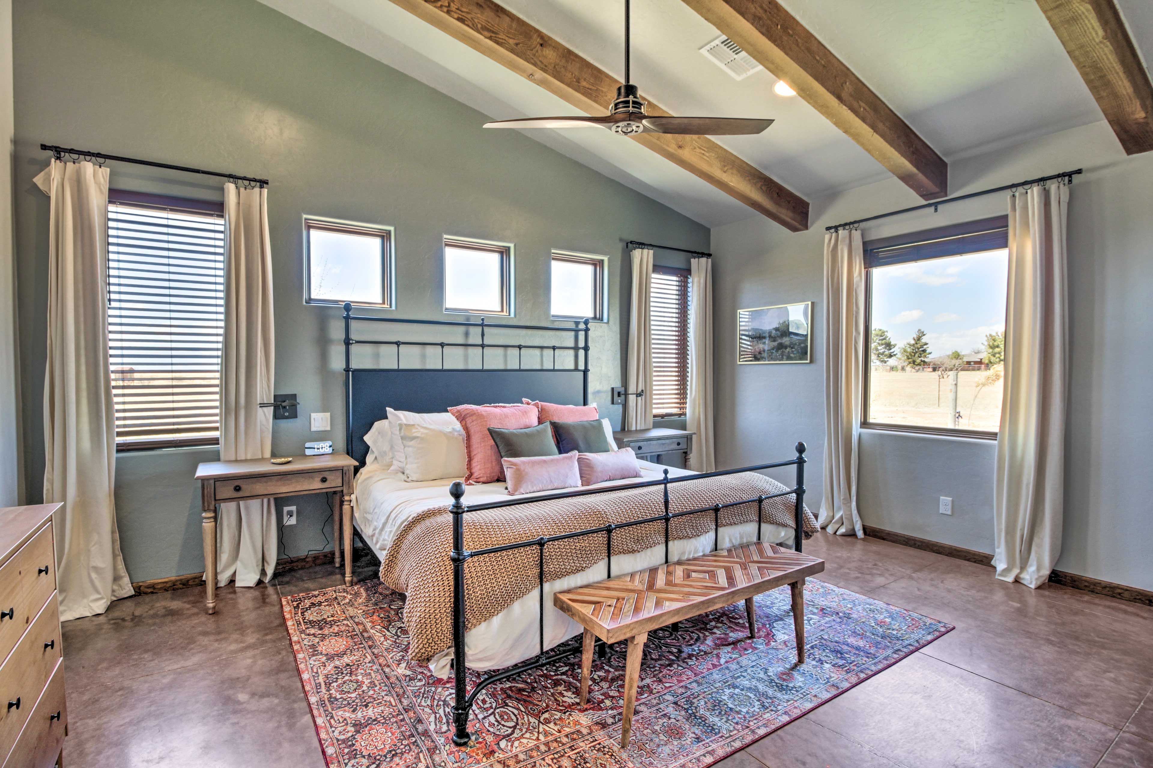 Bedroom 1 | King Bed | Linens Provided