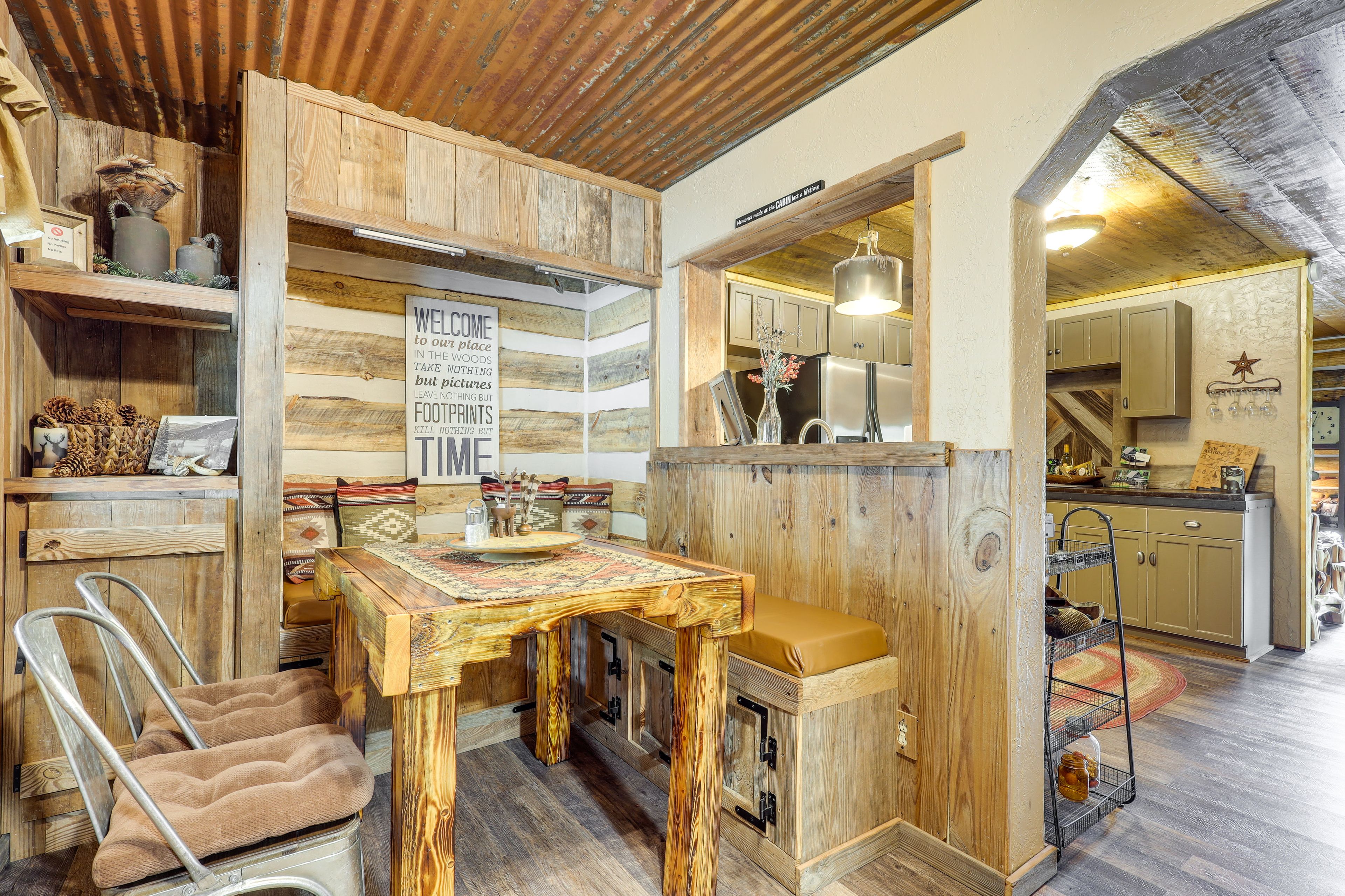 Dining Area | Dishware & Flatware Provided