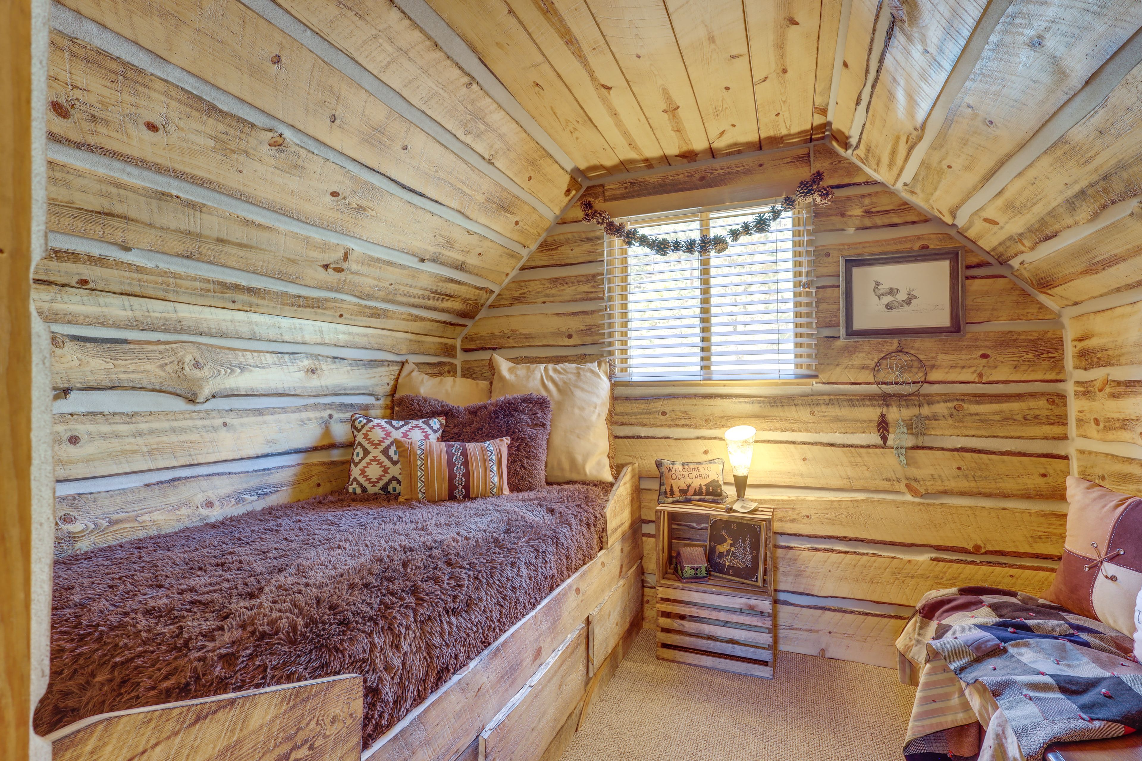 Loft | Twin Bed | 2nd Floor
