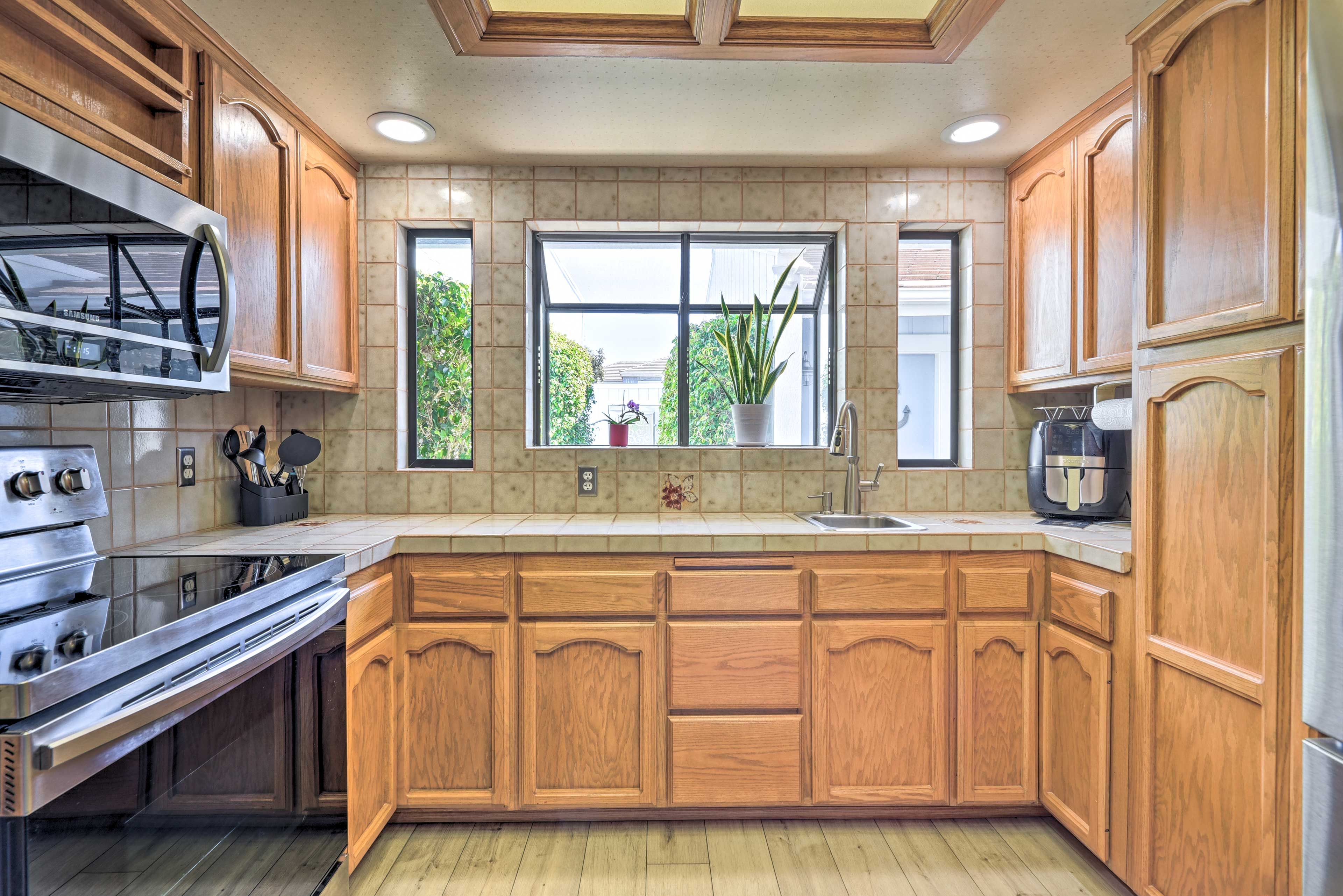 Kitchen | Drip Coffee Maker | Spices
