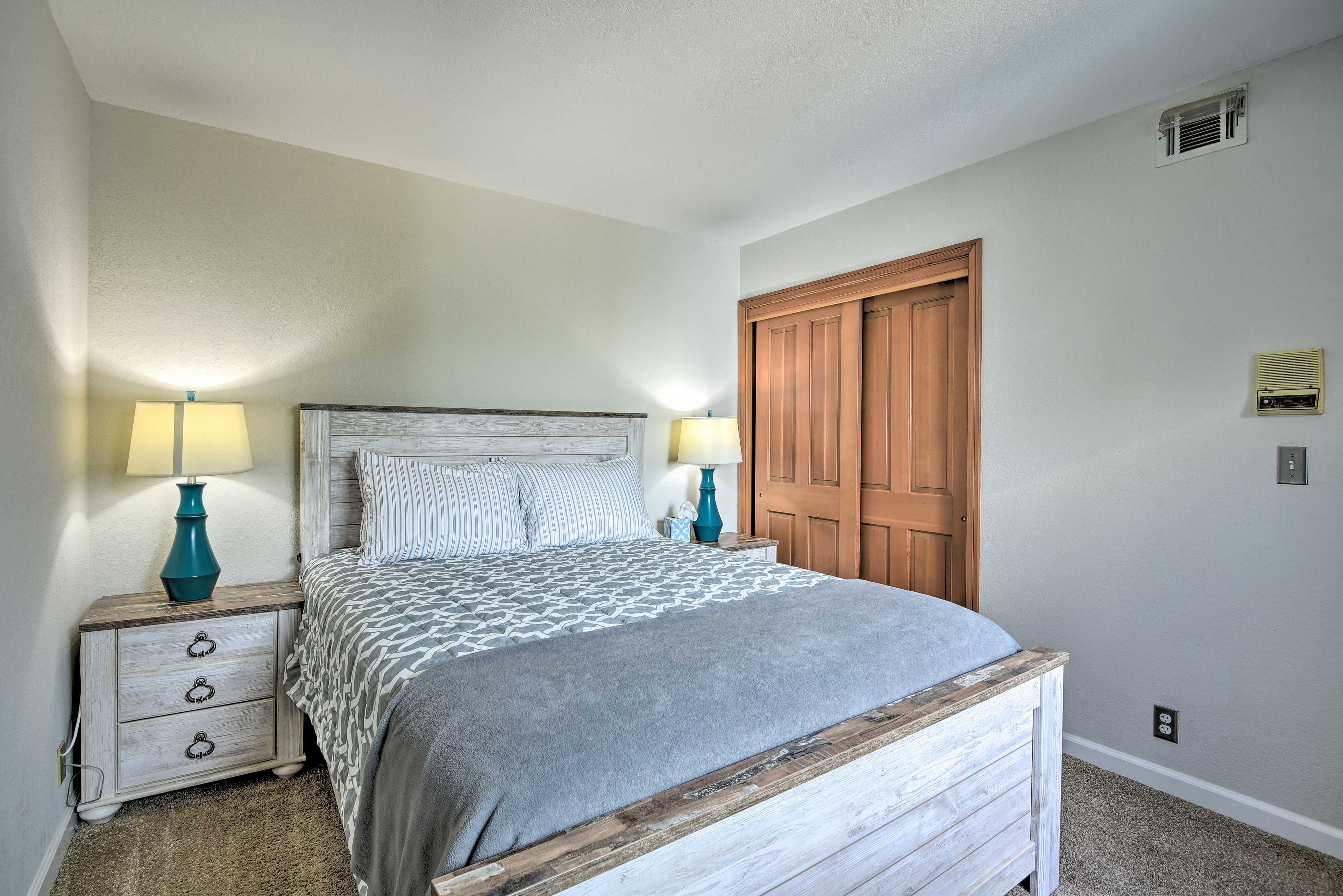 Bedroom 3 | Queen Bed | 1st Floor