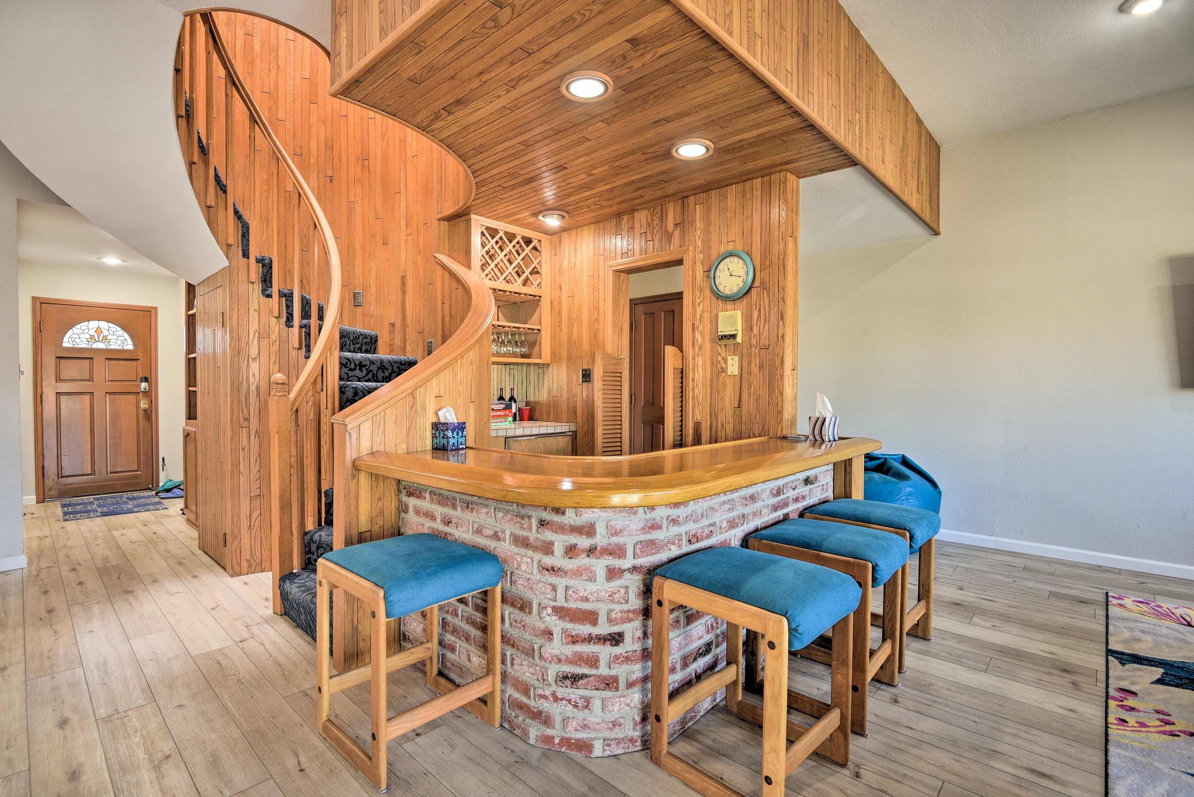 Wet Bar | Central Heating