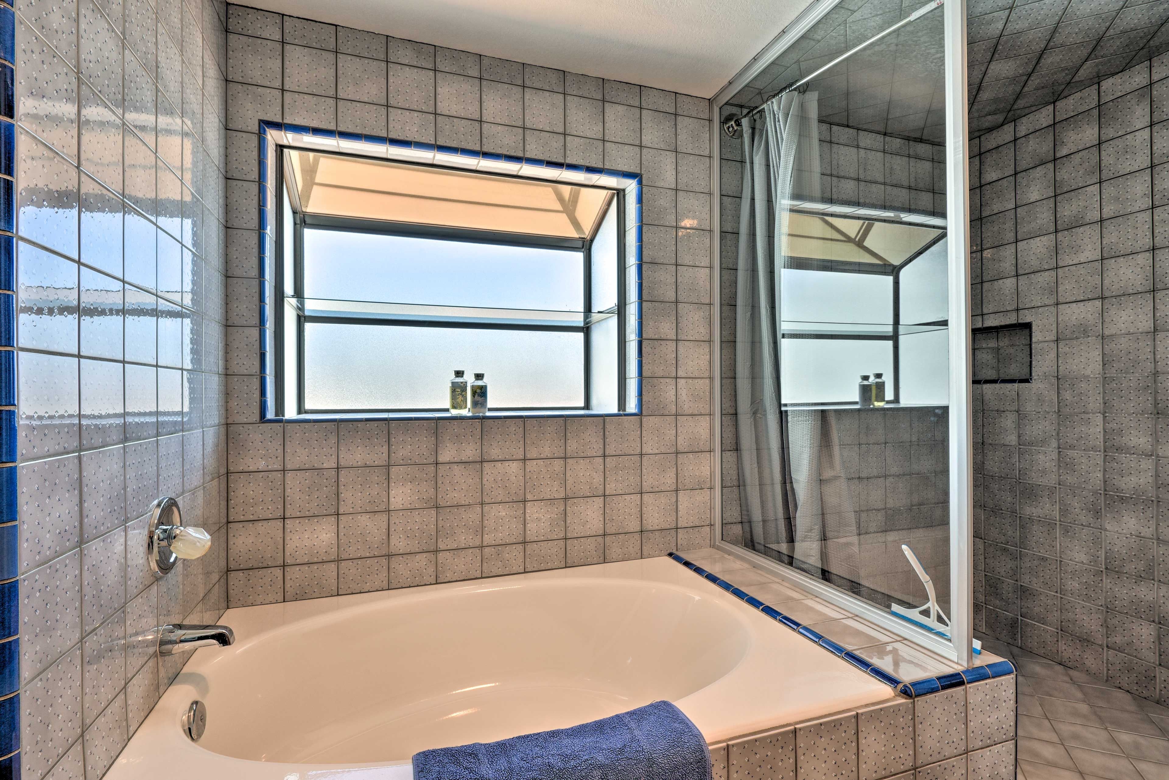 En-Suite Bathroom | Complimentary Toiletries