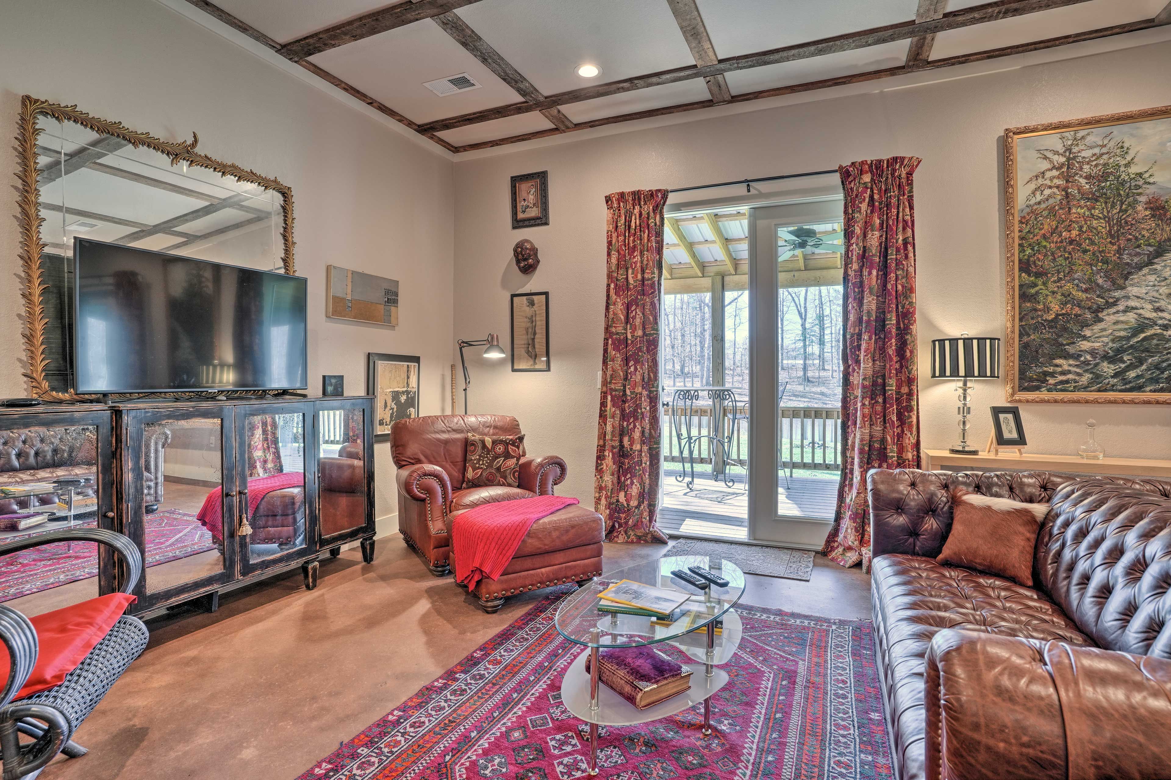 Living Room | Smart TV