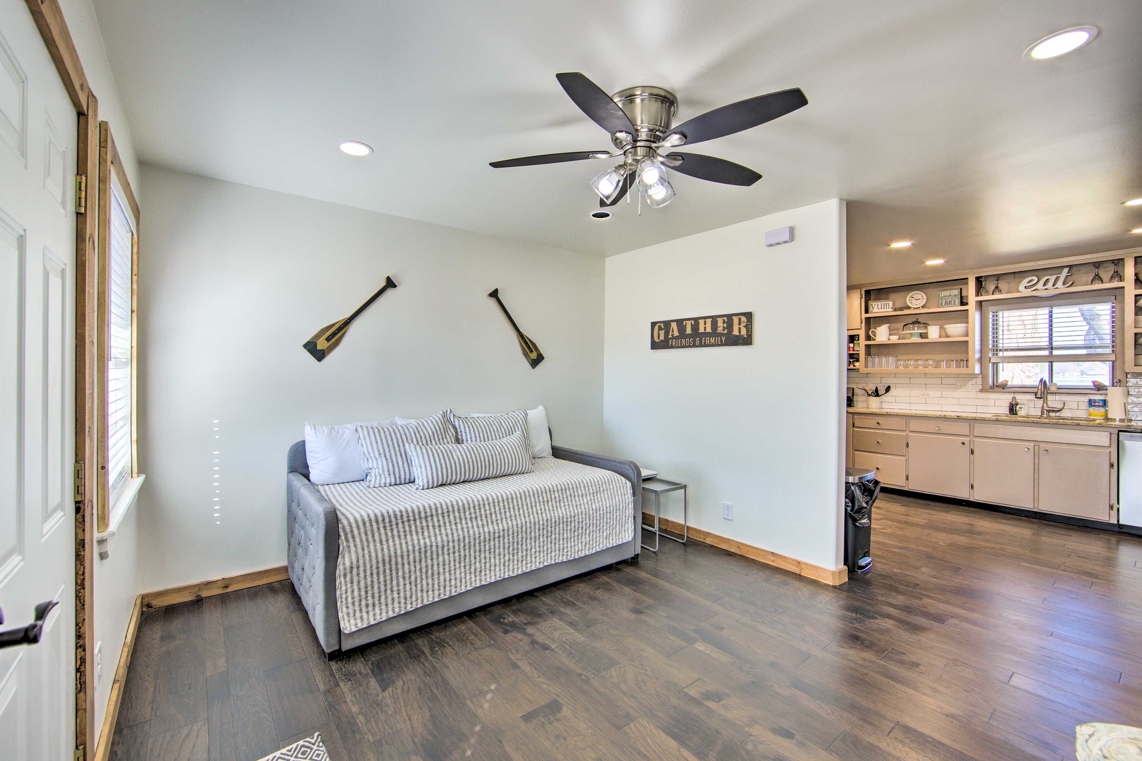 Living Room | Twin Daybed w/ Twin Trundle | Full Futon (Photos Coming Soon)