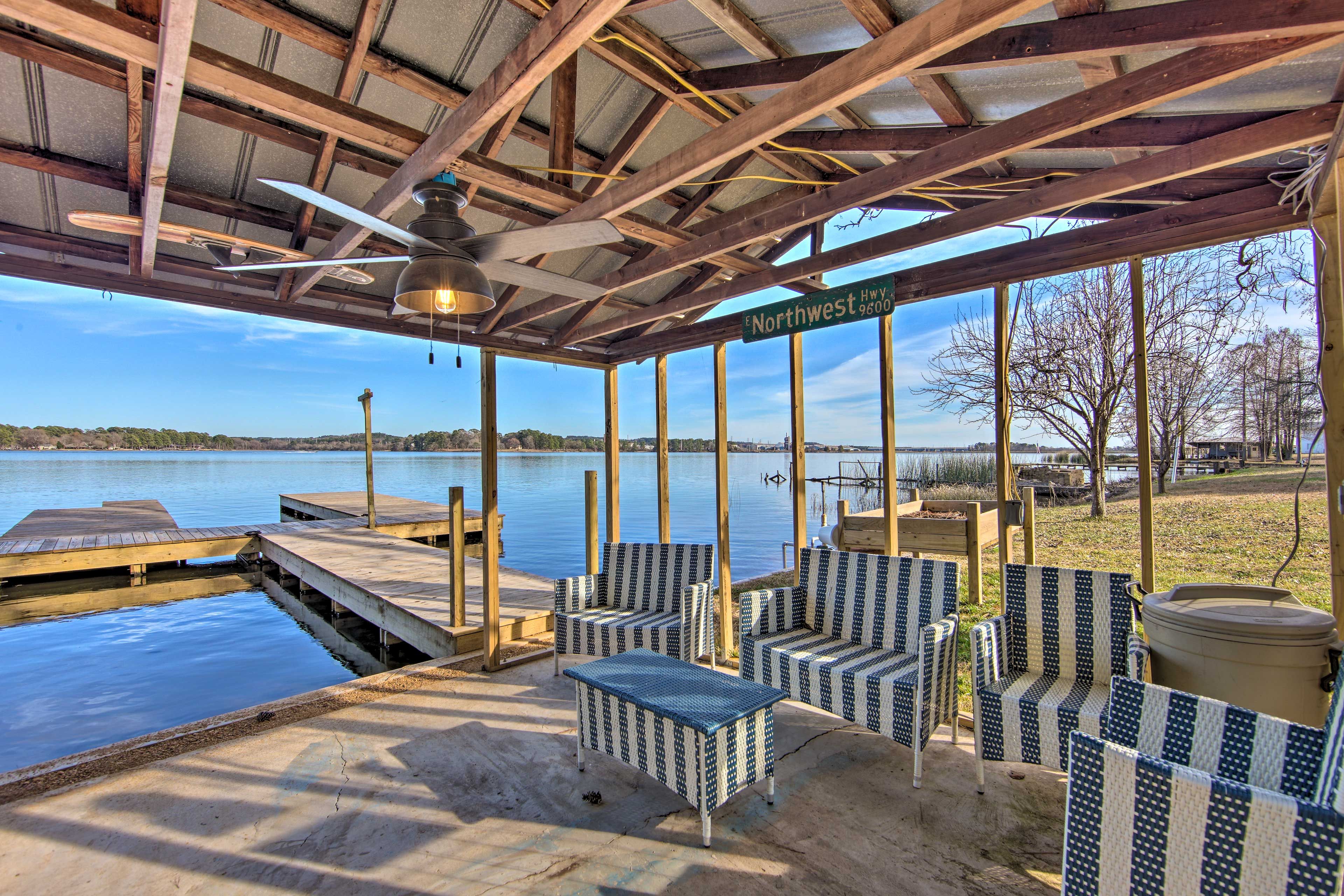 Shared Boat Dock | Outdoor Seating