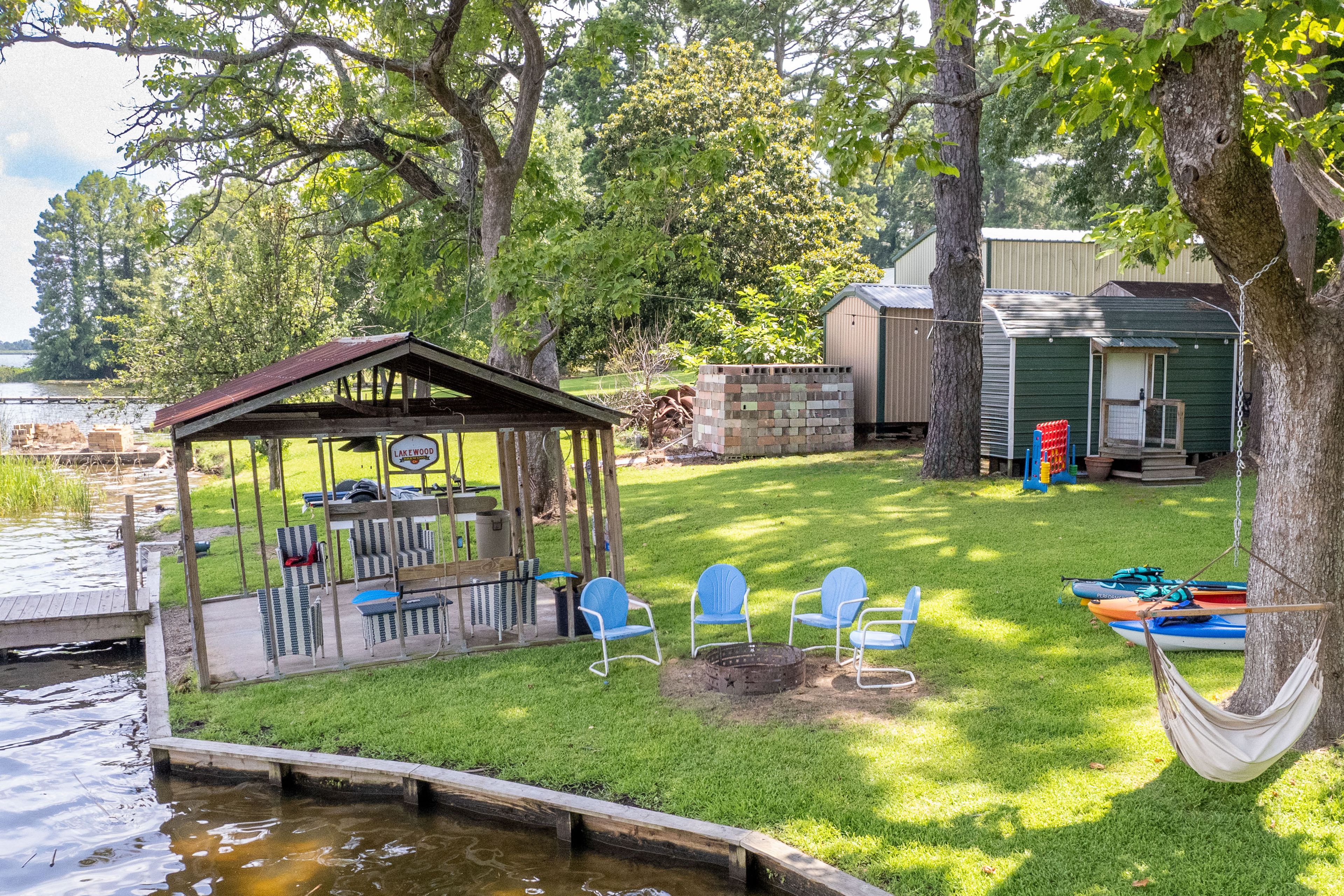 Backyard | Hammock | Fire Pit