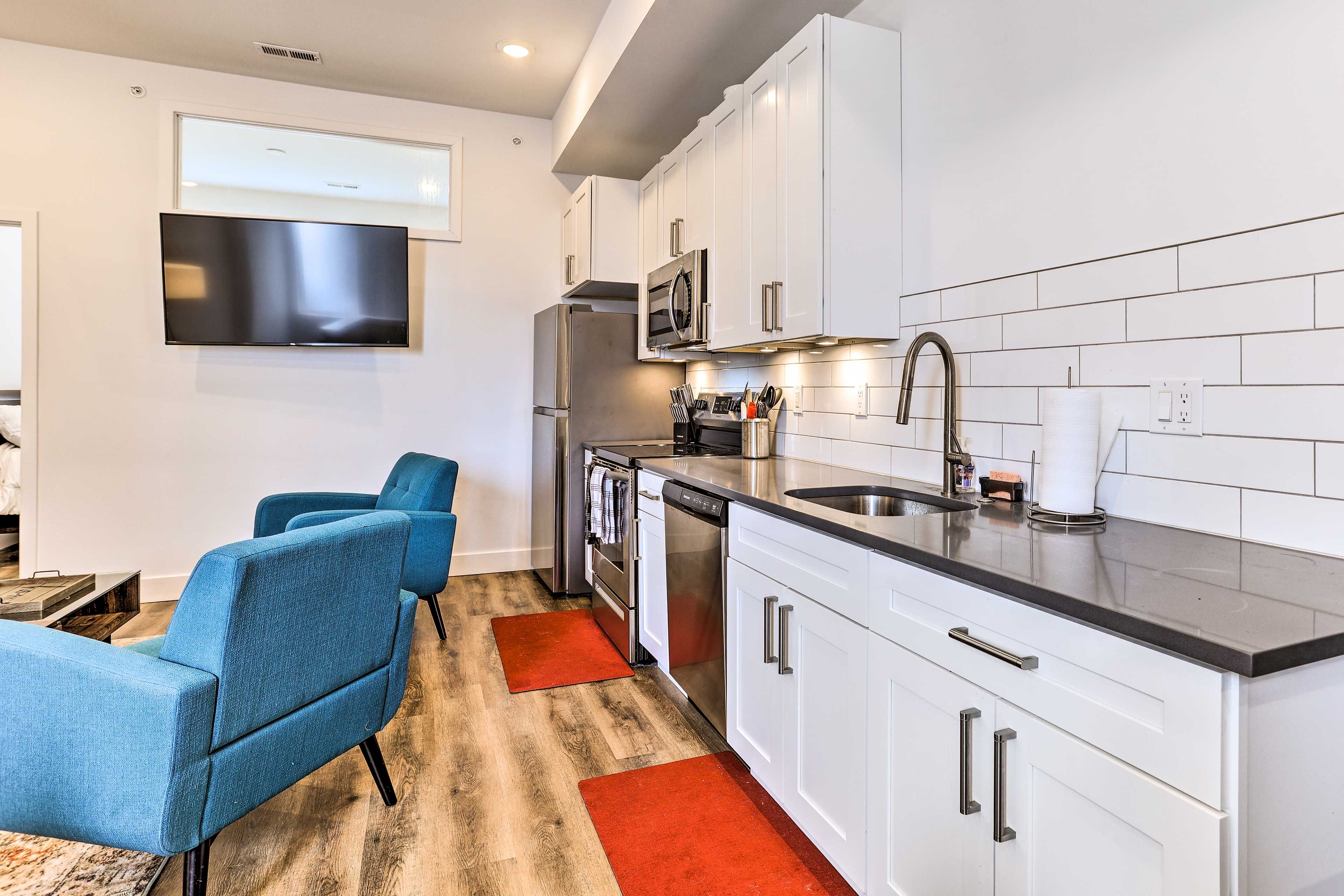 Kitchen | Fully Equipped | Cooking Basics | Dishware & Flatware