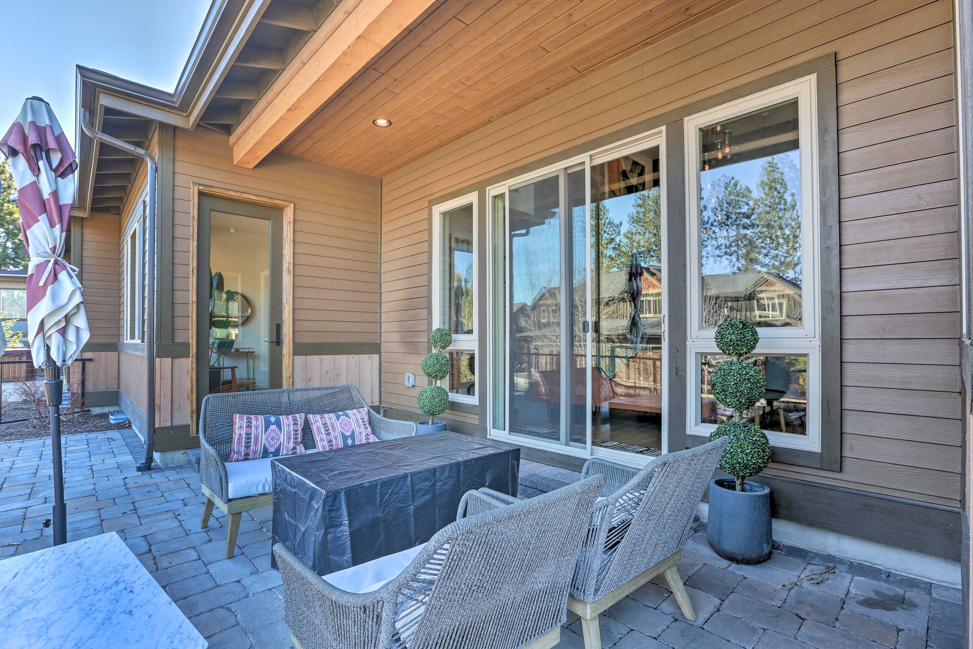 Patio | Fire Pit