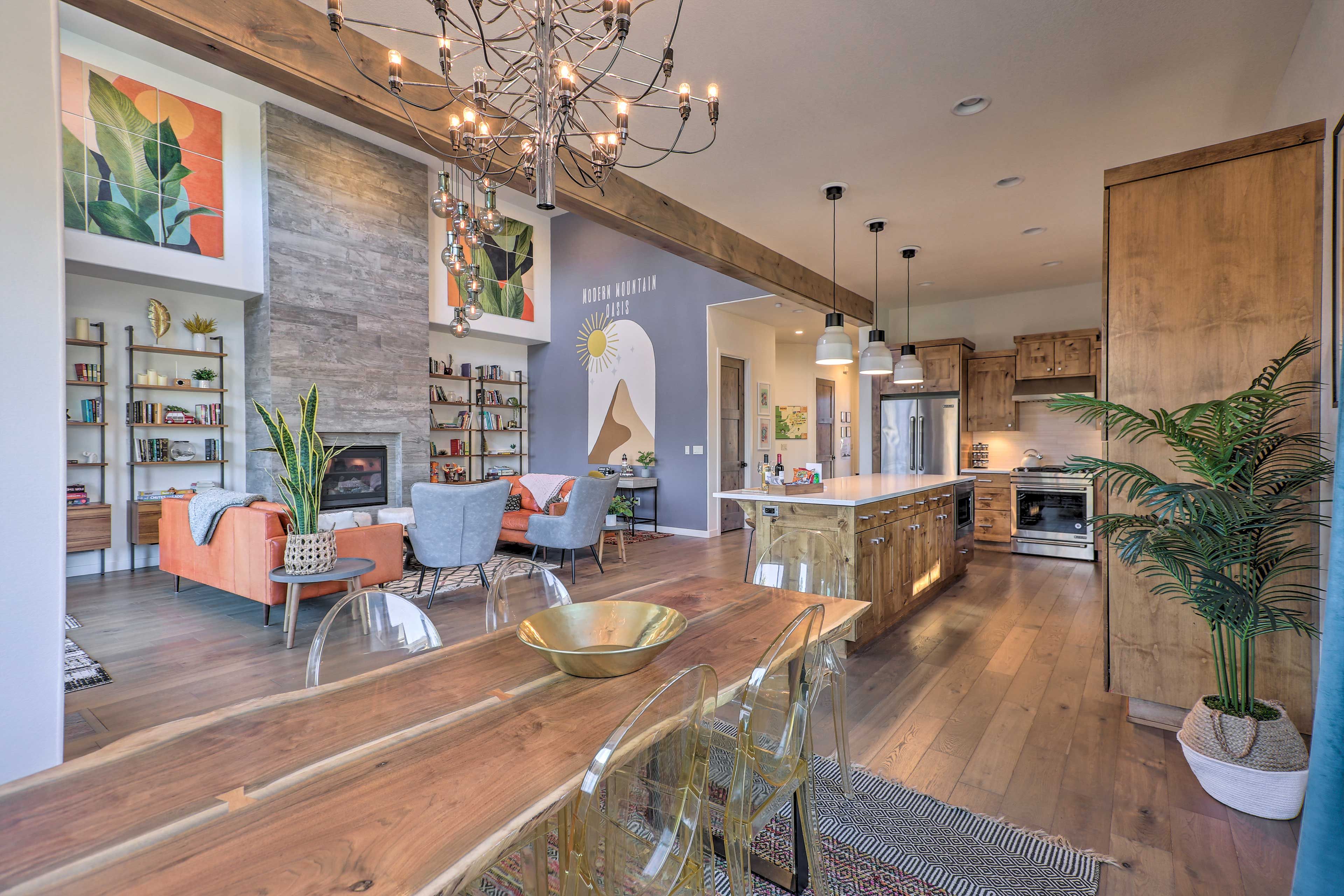 Dining Area | Main Floor