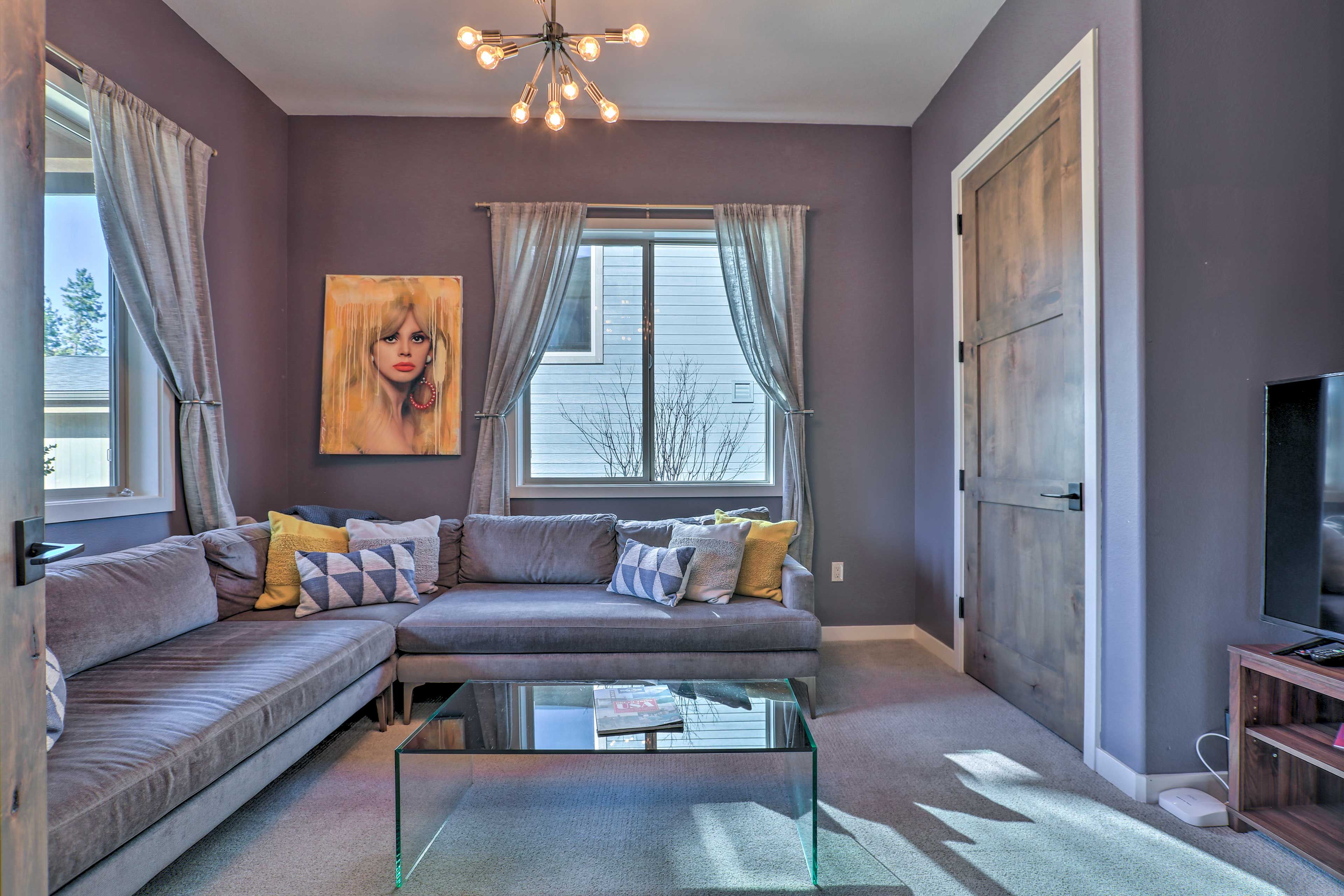 Living Room | Smart TV