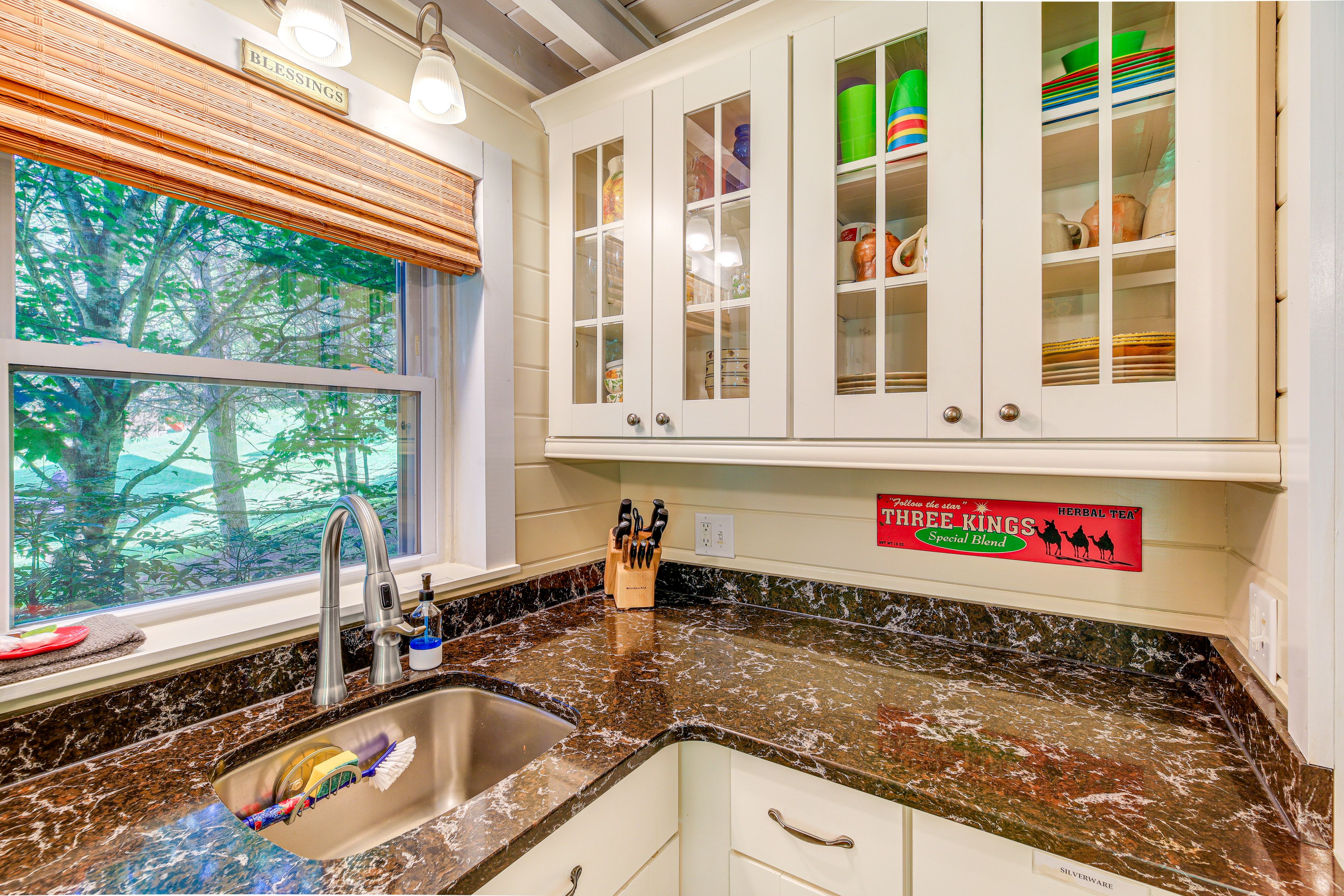 Kitchen | Crockpot | Complimentary Spices