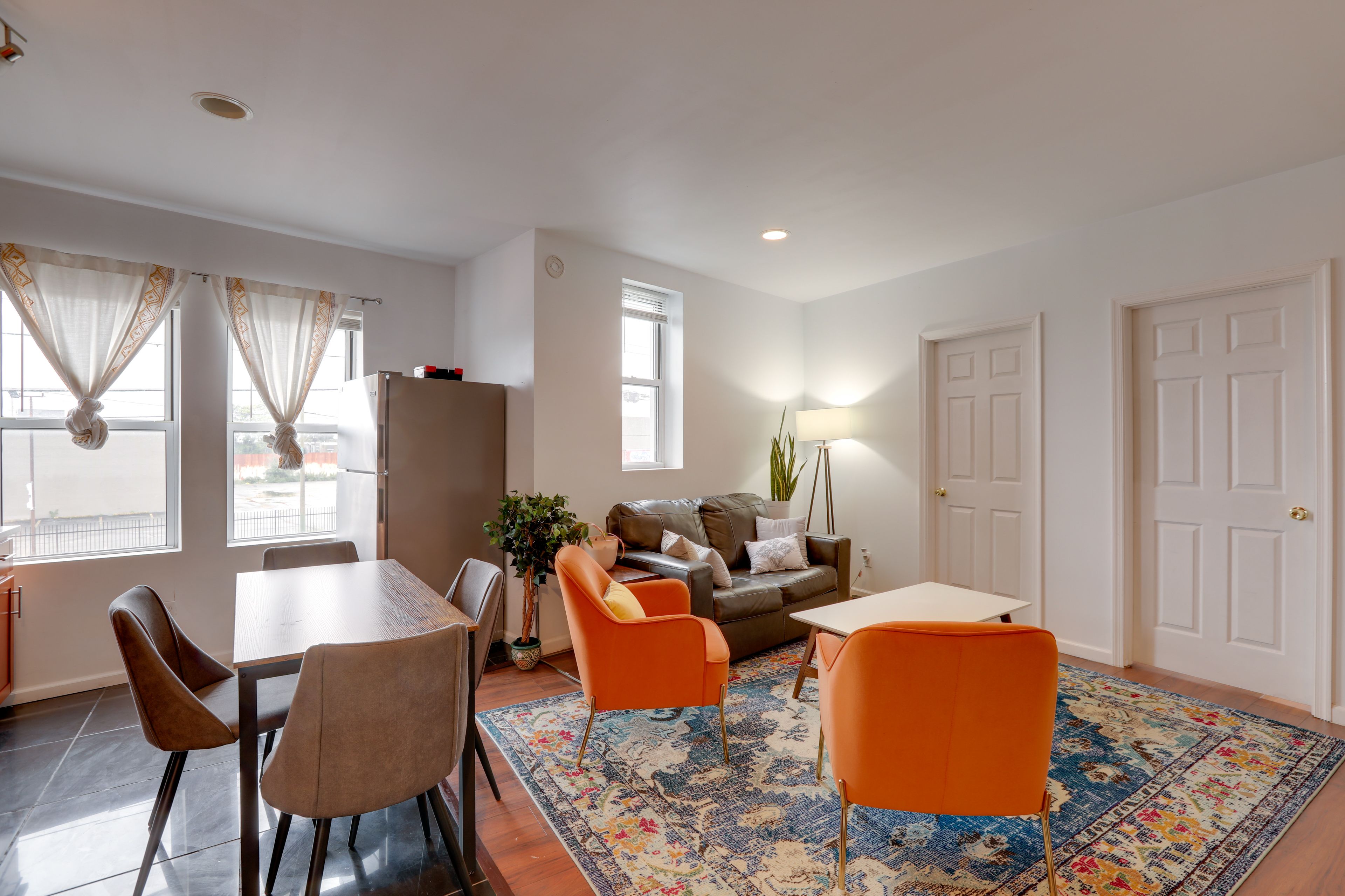 Living Space | Dining Area | Sofa & Chairs | Flat-Screen TV