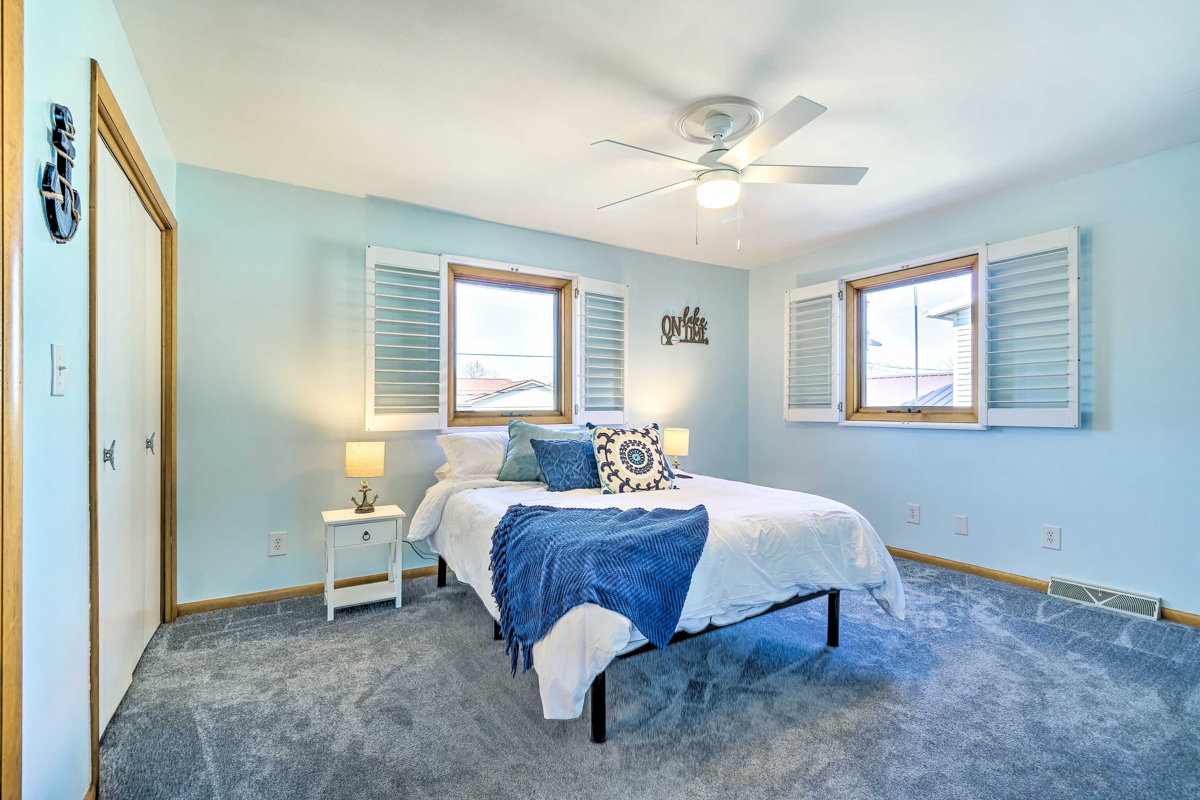 Bedroom 1 | Queen Bed | Main Level