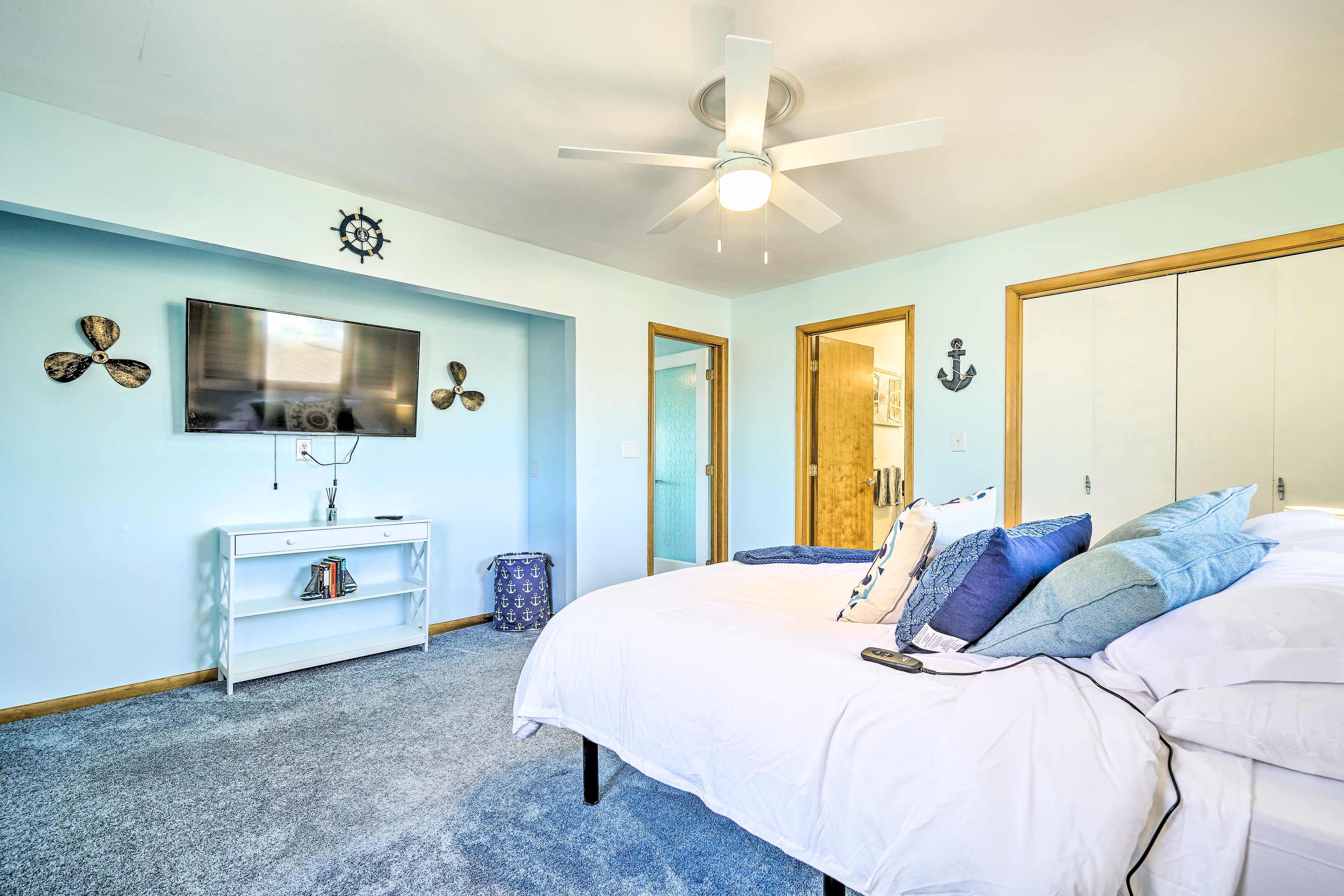 Bedroom 1 | Smart TV | En-Suite Bathroom