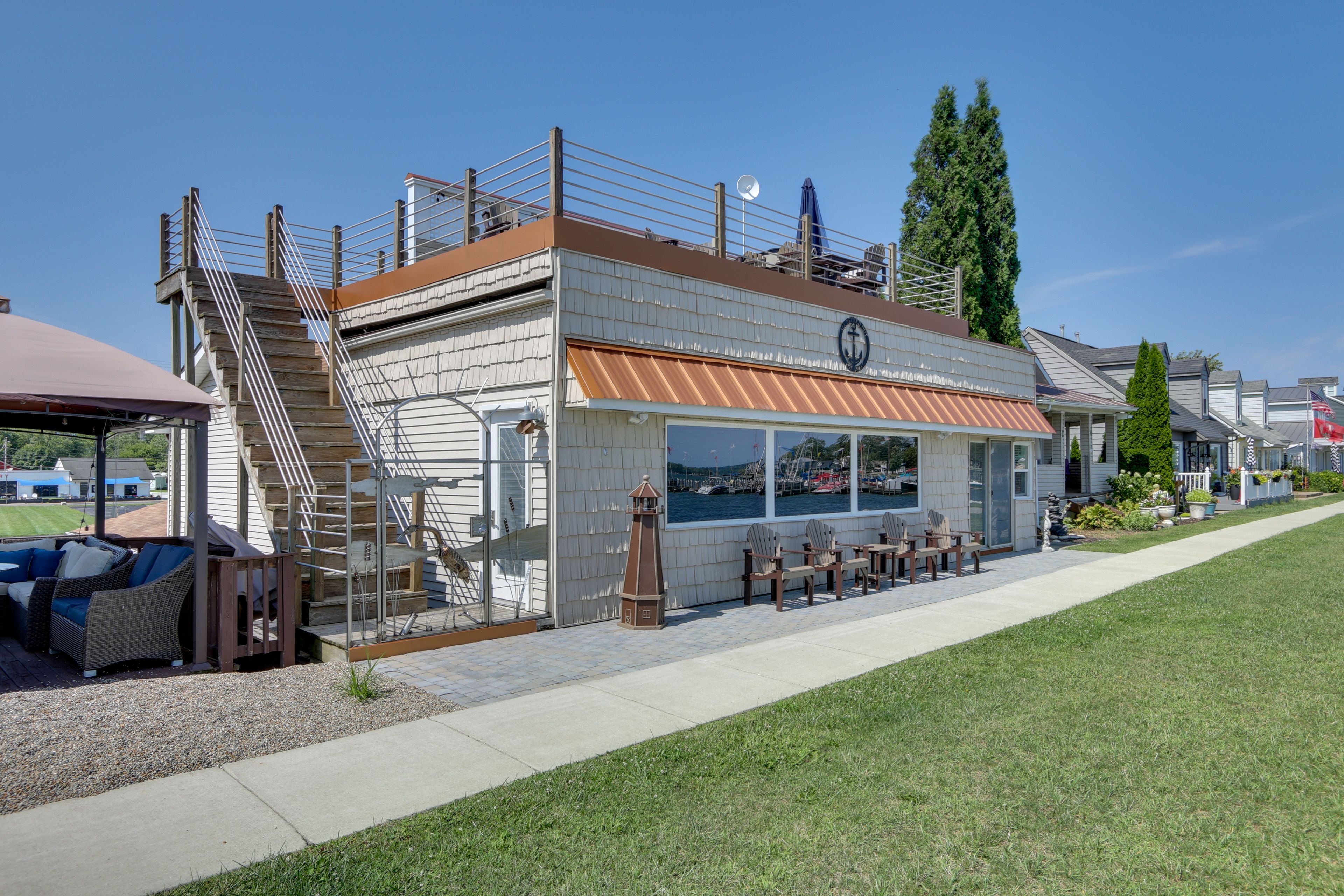 Property Exterior | Private Rooftop Deck | Lakefront Views