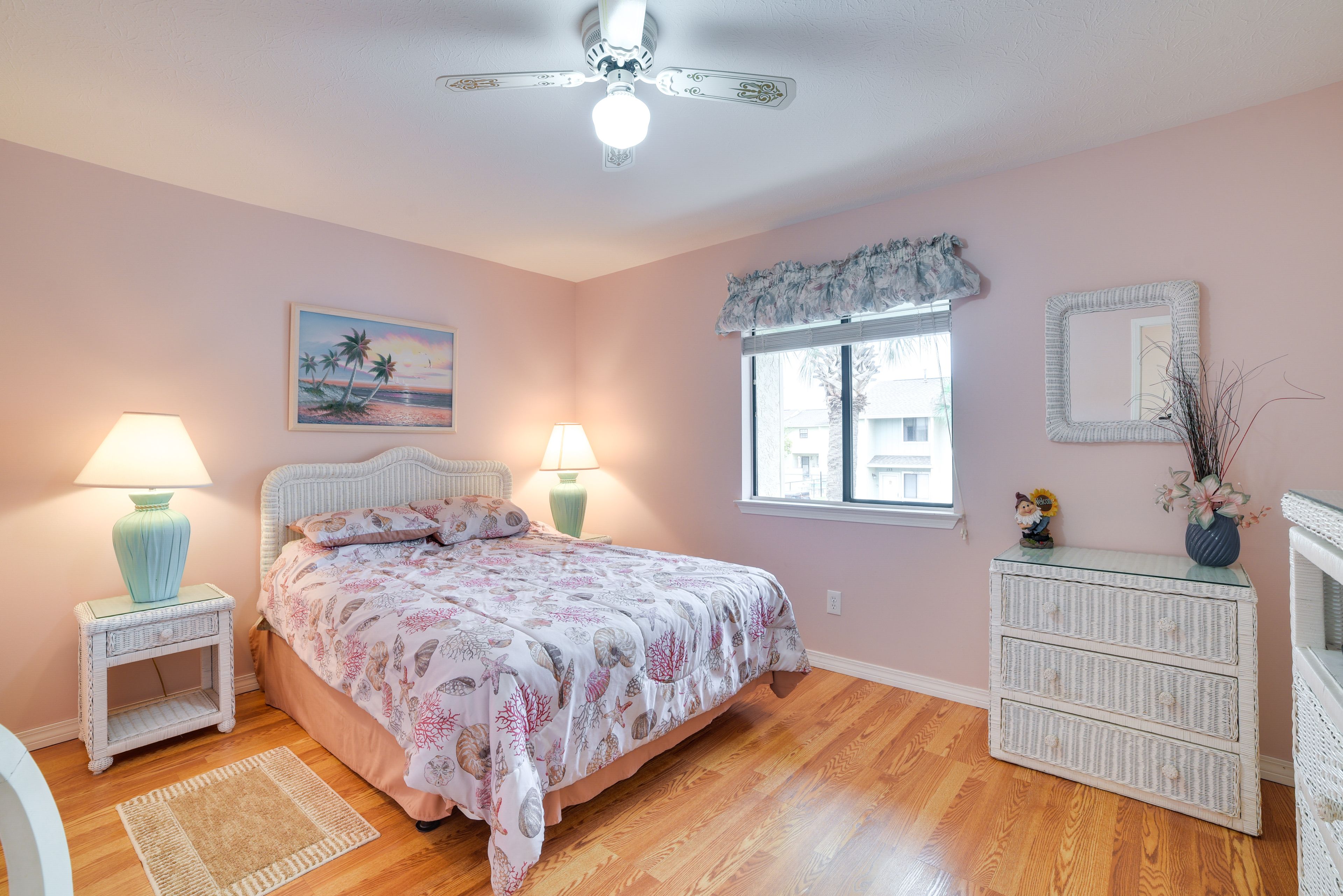 Bedroom 3 | 2nd Floor | Queen Bed | Smart TV w/ Cable