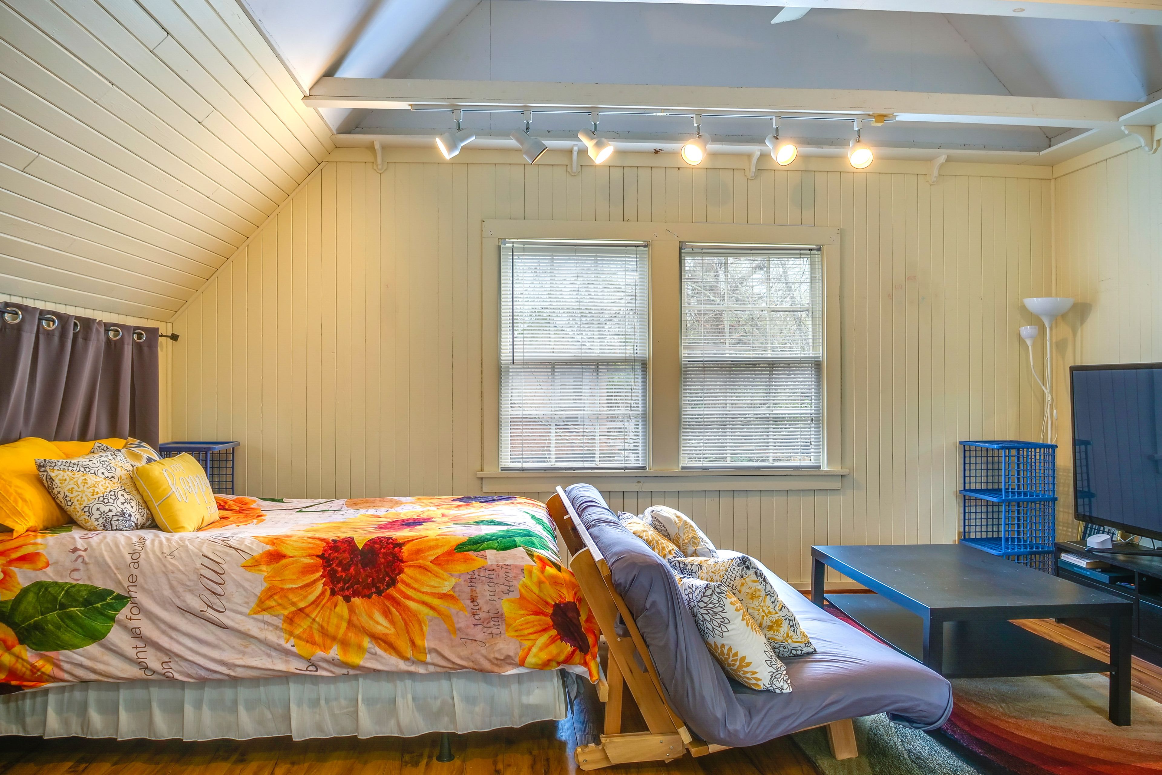 Studio | Queen Bed | Pack 'n Play Available | Linens Provided