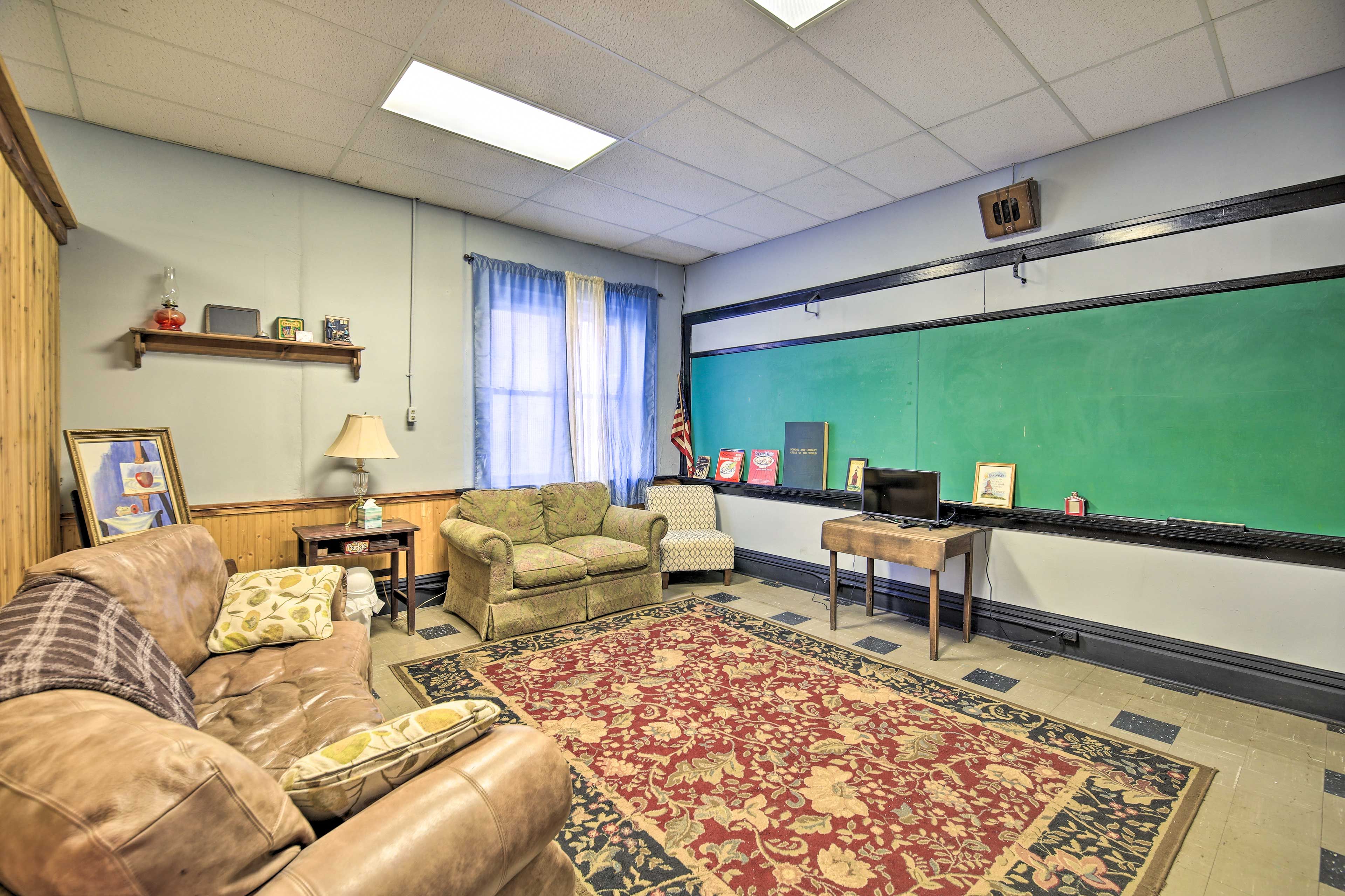 Gary Vacation Rental | 1BR | 1BA | Step-Free Access | 600 Sq Ft