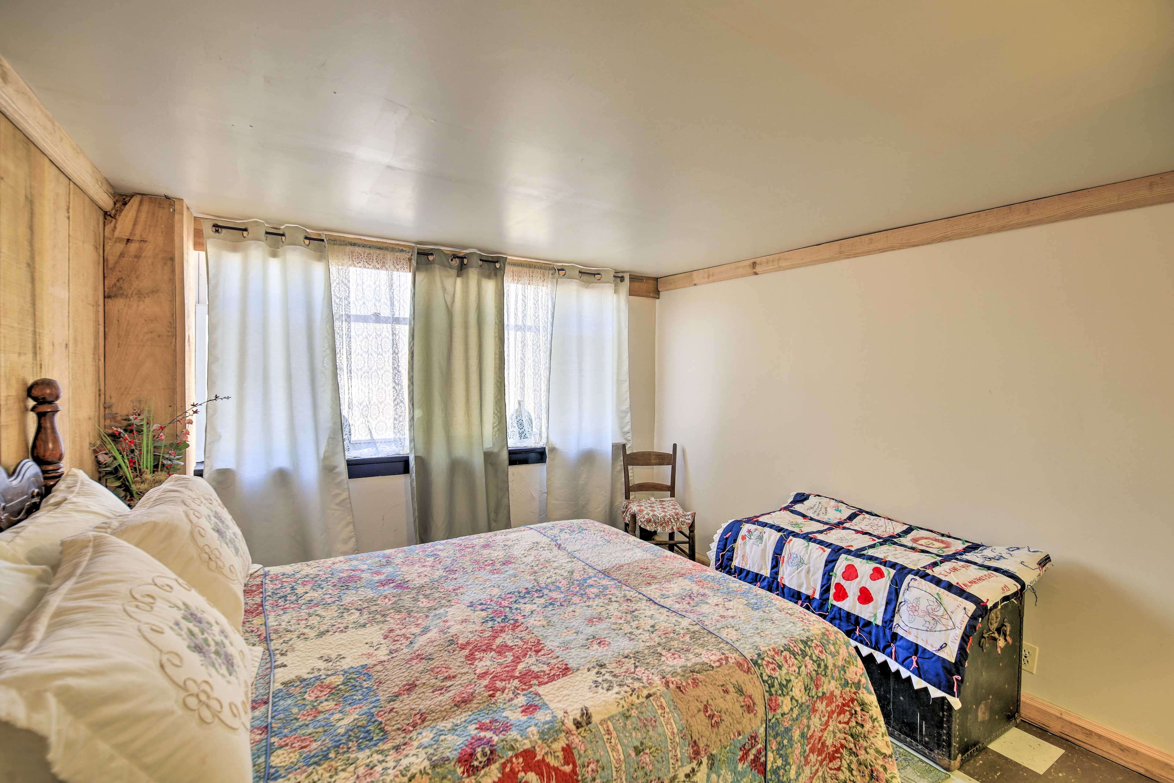 Bedroom 1 | Linens & Towels Provided
