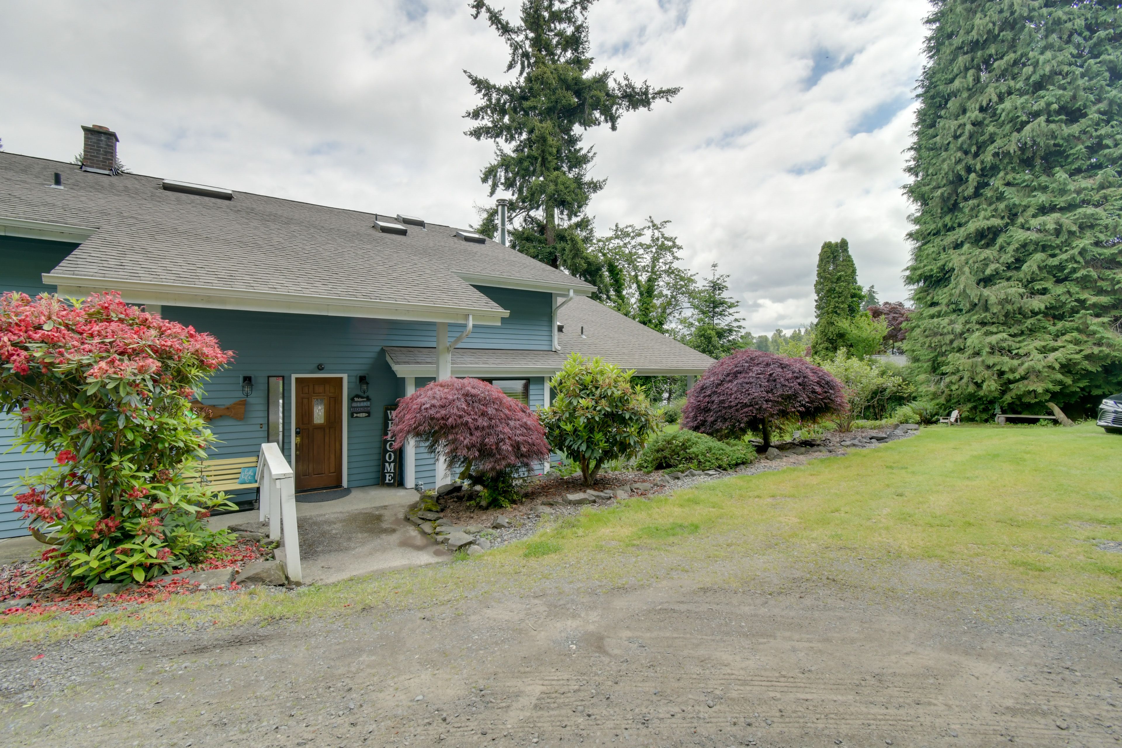 Home Exterior | Driveway Parking (3 Vehicles Max)