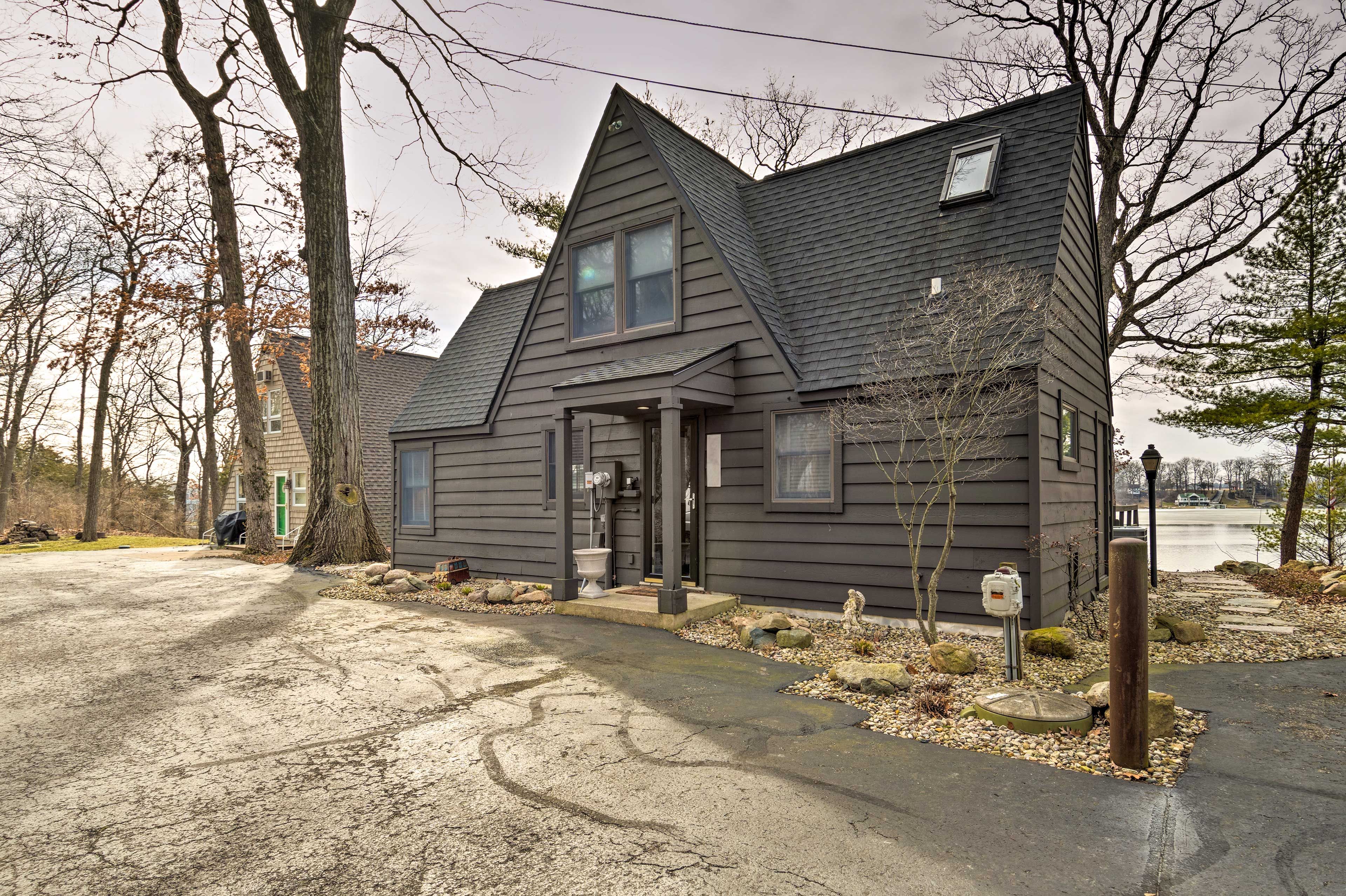 Property Exterior | 1,500 Sq Ft